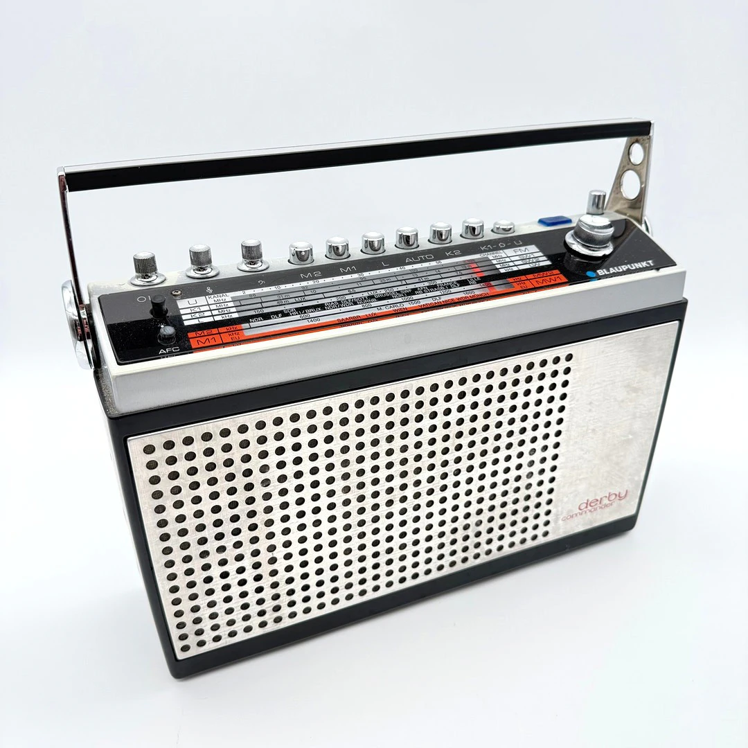 BLAUPUNKT DERBY COMMANDER RADIO 1971–1973.