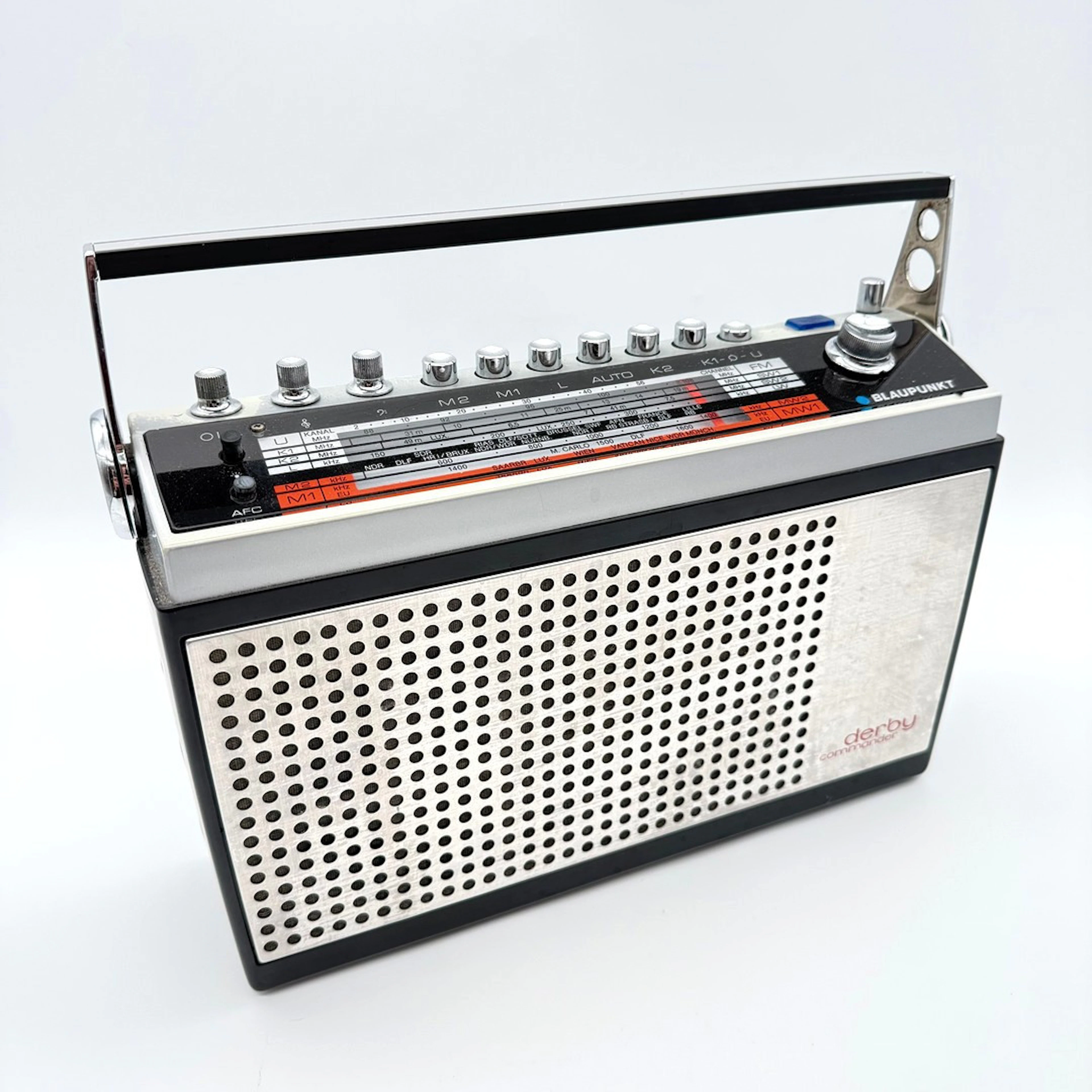 BLAUPUNKT DERBY COMMANDER RADIO 1971–1973.