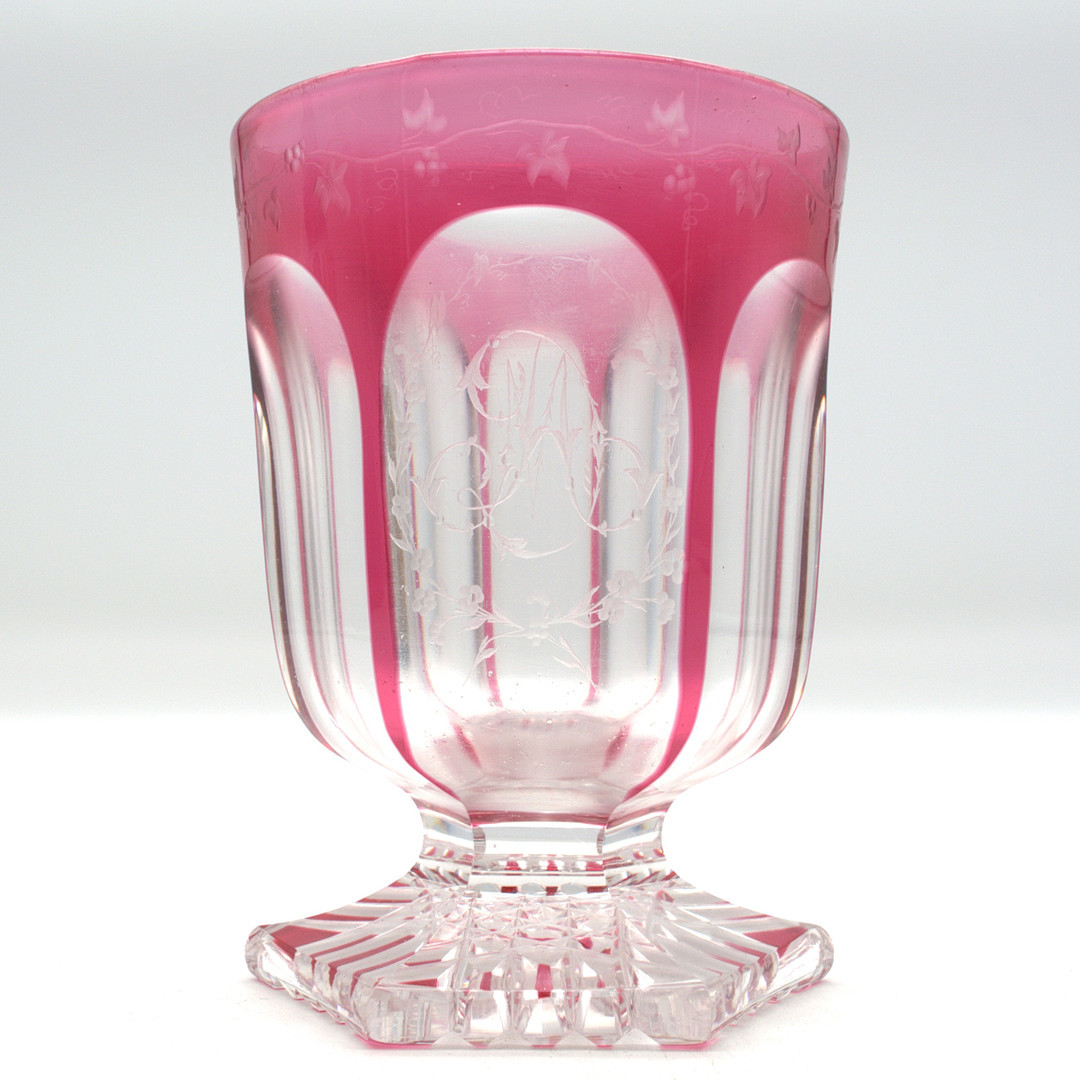 BIEDERMEIER GLAS POKAL BÖHMEN TRANSPARENT UND RUBINROT UM CA. 1820.