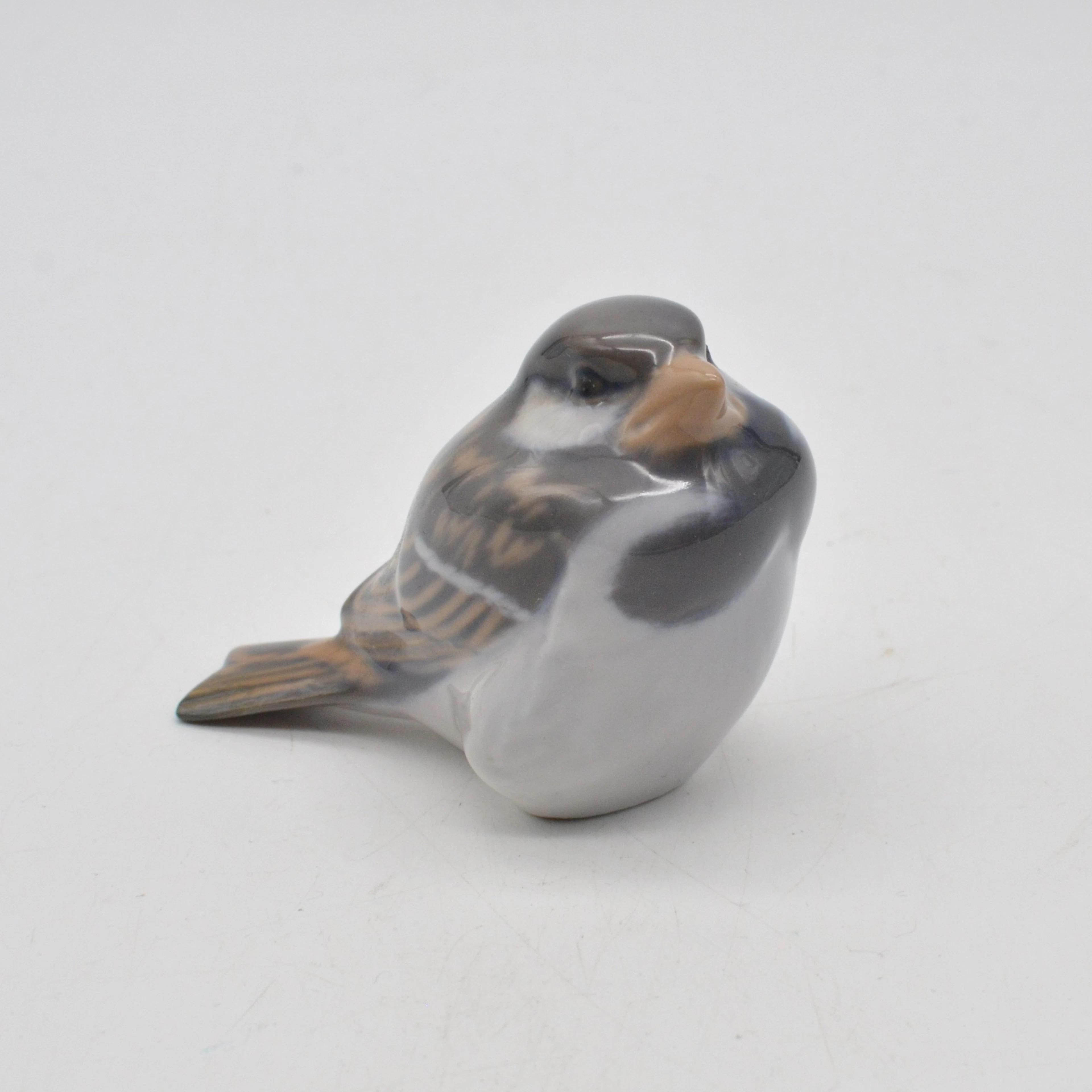 ROYAL COPENHAGEN "SPARROW", NO. 1519, PORZELLAN FIGUR, DÄNEMARK, VINTAGE.