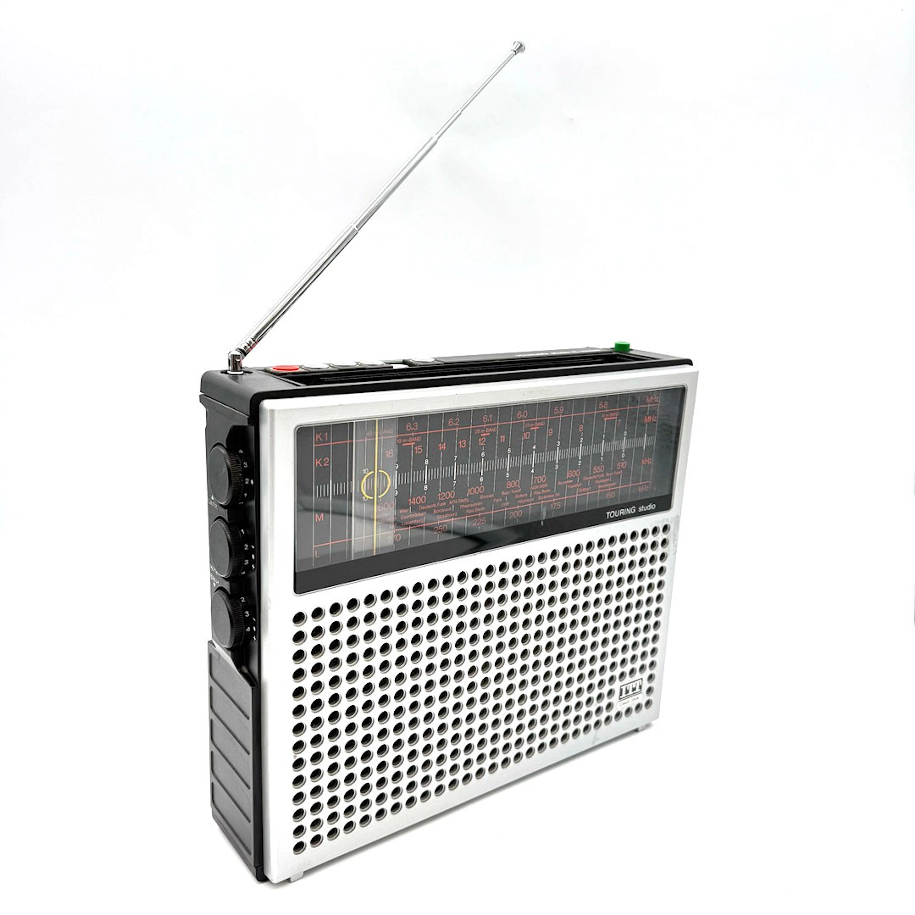 ITT SCHAUB-LORENZ TOURING STUDIO 107 RADIO 1975-1978.
