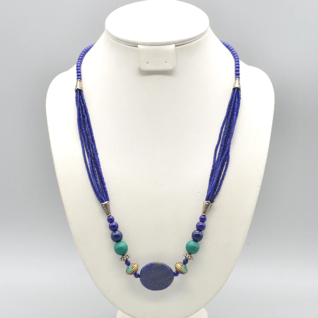 TIBETANISCHES EDELSTEINCOLLIER, LAPISLAZULI-, MESSING- UND GLASPERLEN