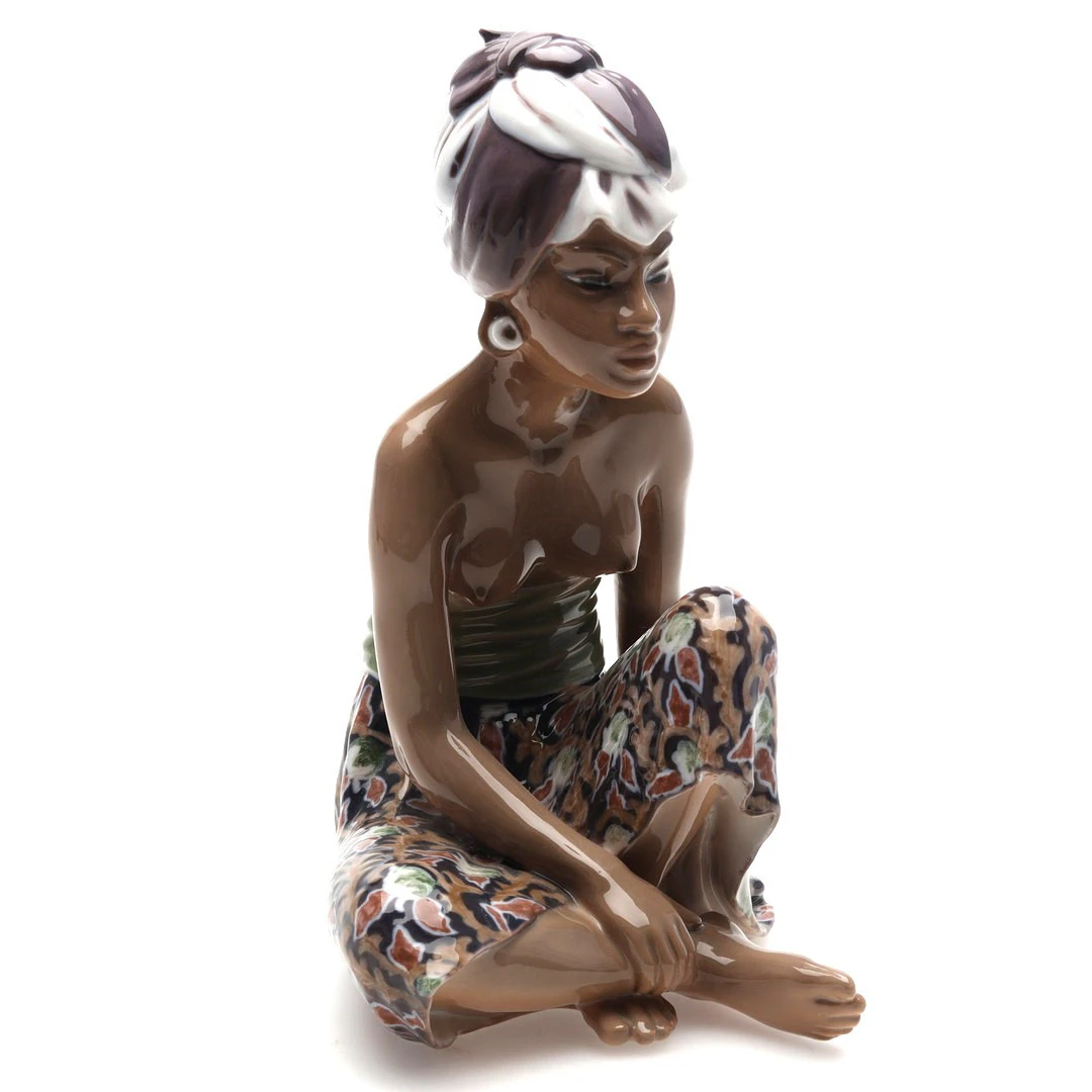 JENS PETER DAHL JENSEN. FIGURIN, porslin, "Bali Woman with turban" nr 1136.