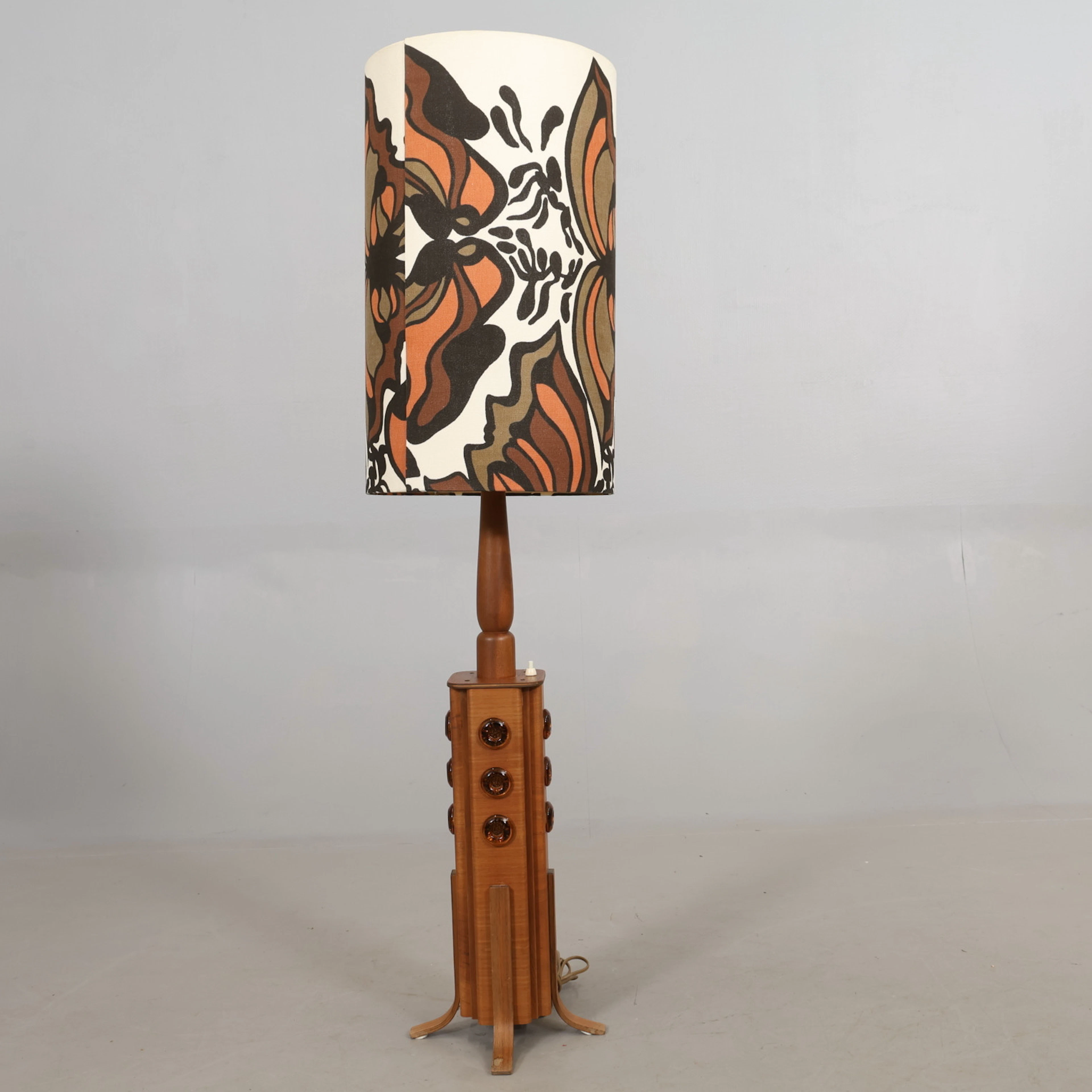 GOLVLAMPA 70-tal.