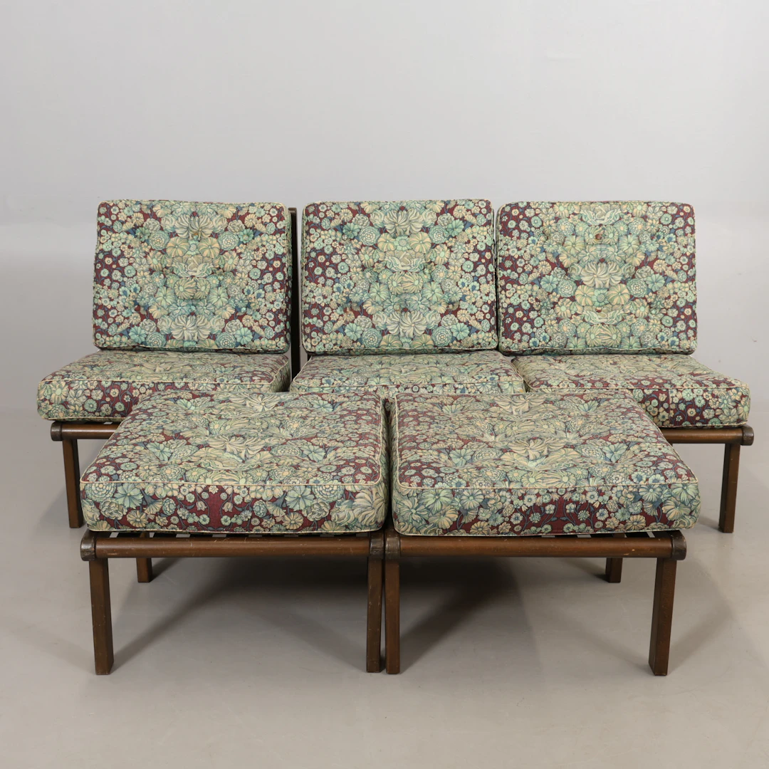 FLORENCE KNOLL. FÅTÖLJER, 3 stycken "Parallel Bar" med 2 fotpallar.