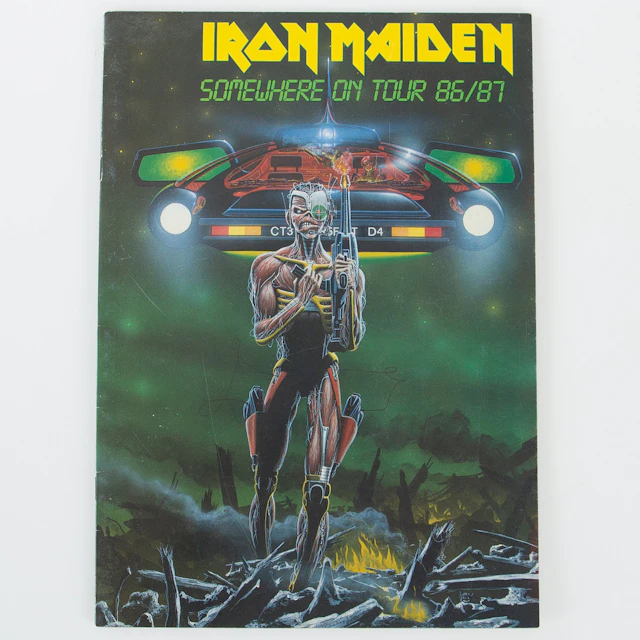 IRON MAIDEN FOTO/TURNÉPROGRAM, SOMEWHERE ON TOUR 86/87.