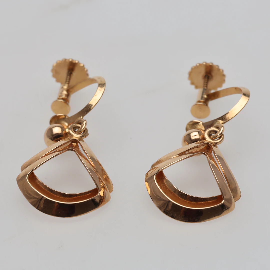 ÖRHÄNGEN par 18K guld vikt ca 3,3 gram.