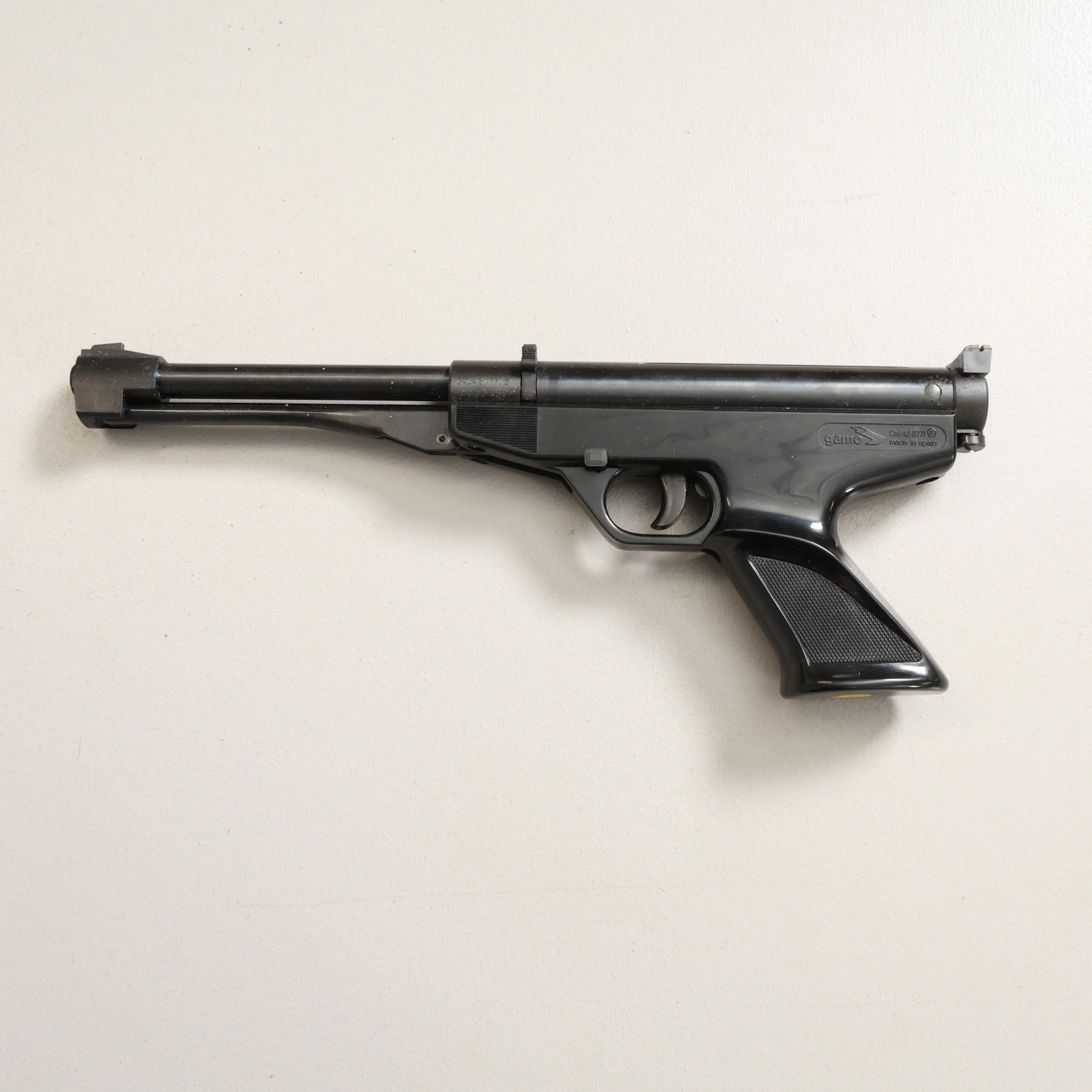 LUFTPISTOL Gamo cal. 4,5 mm Spanien.