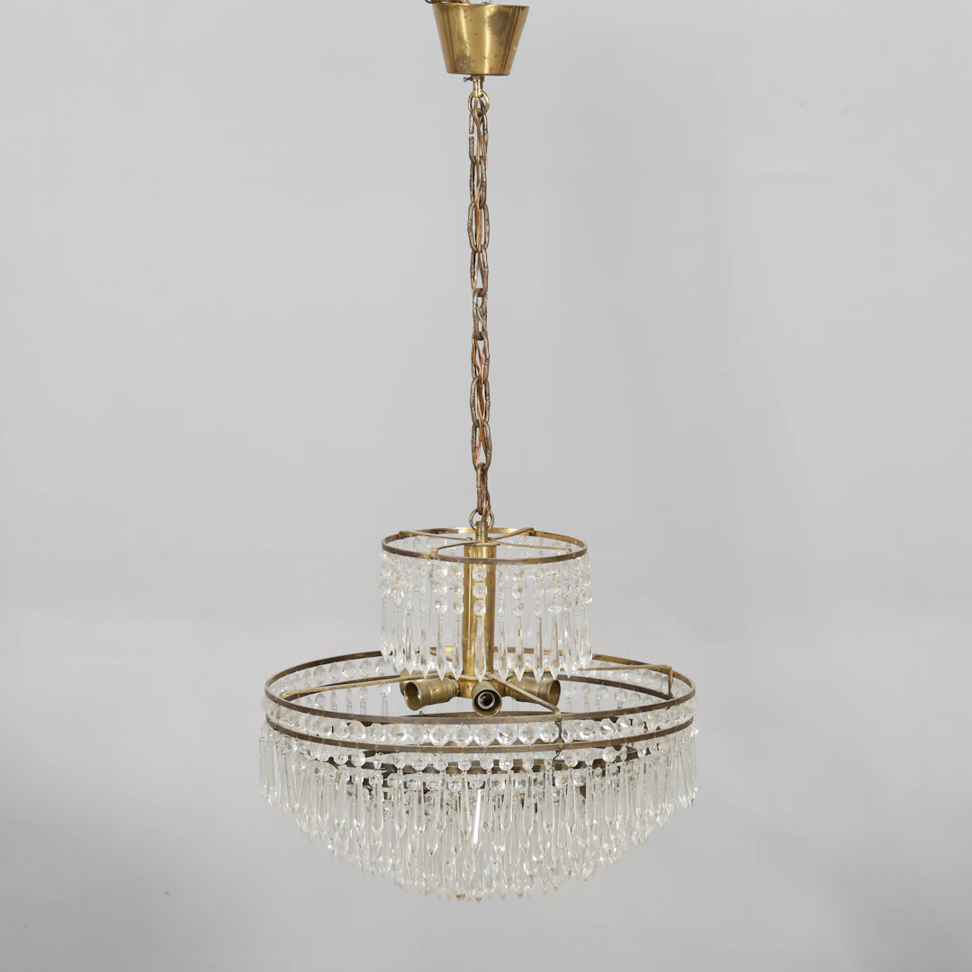 TAKKRONA med prismor, 1900-tal.