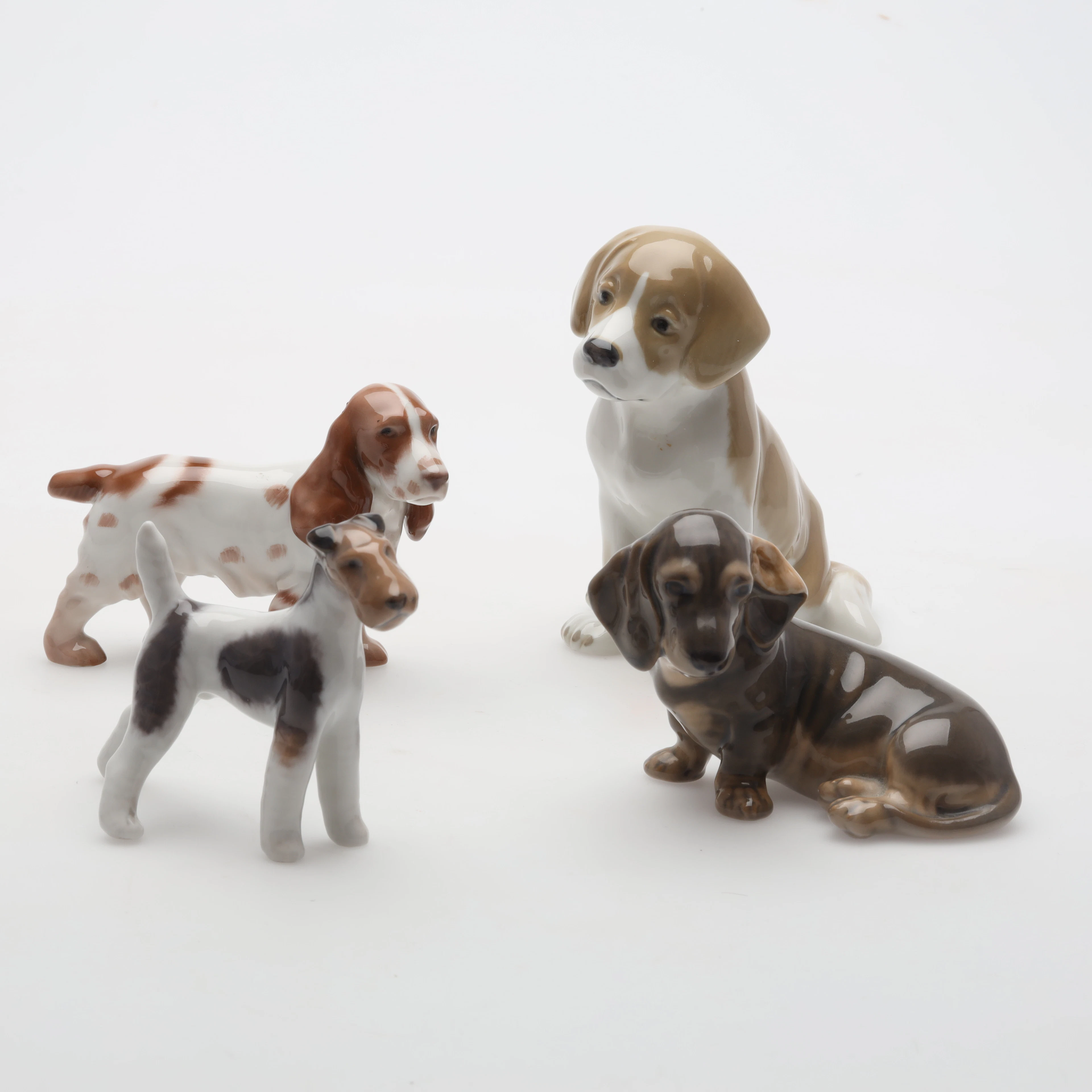 FIGURINER 4 stycken hundar B&G samt Royal Copenhagen Danmark.