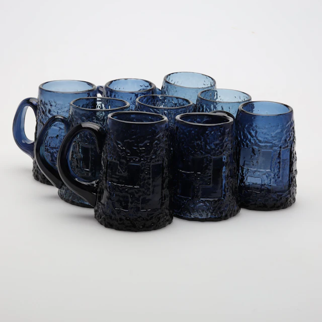 GÖTE AUGUSTSSON. SEJDLAR glas 9 st "cobolt" Ruda glasbruk.