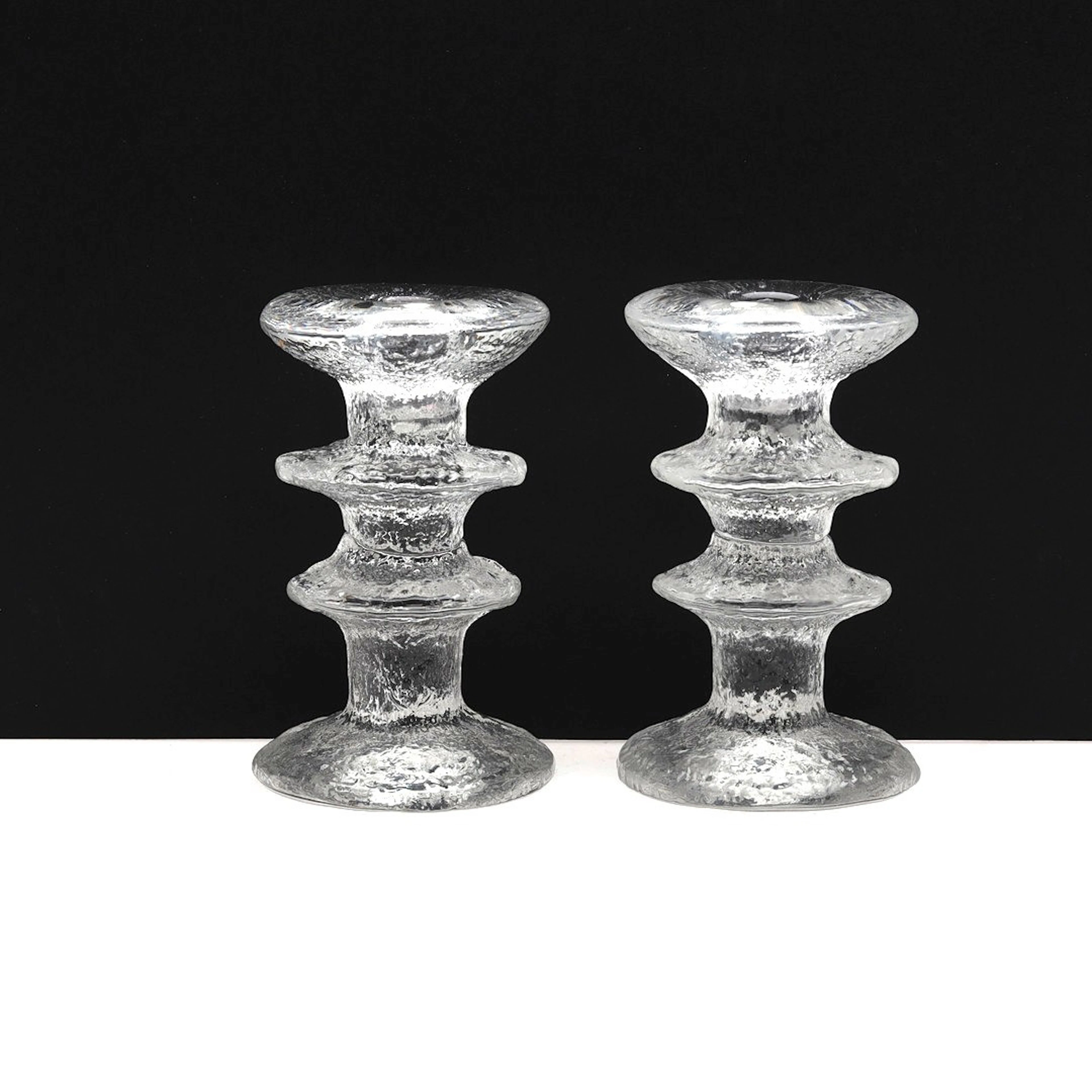 TIMO SARPANEVA. LJUSSTAKAR 2 st " Festivo" Iittala.