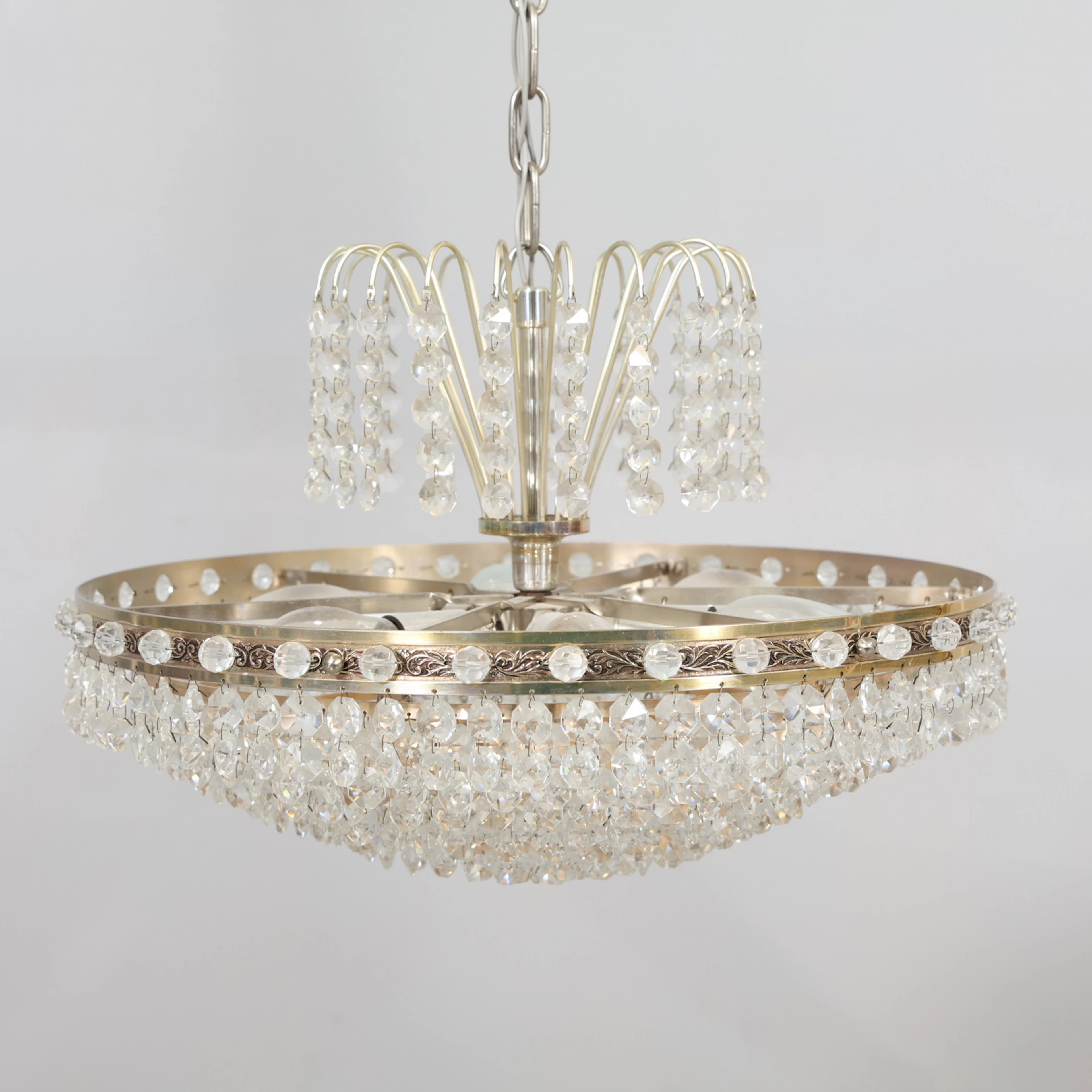 TAKLAMPA med prismor 1900-tal.