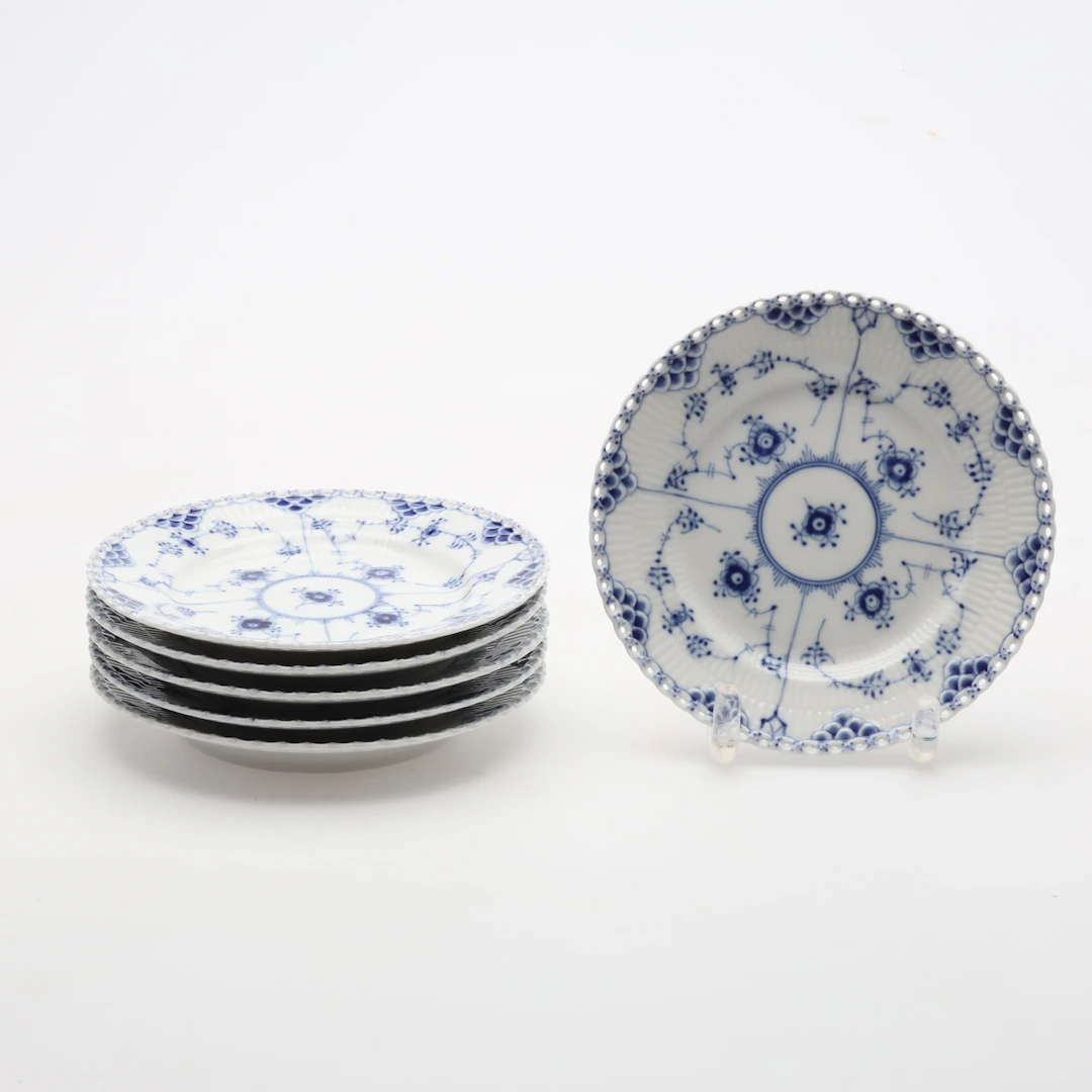 ASSIETTER 6 stycken, musselmalet, nr 1087, Royal Copenhagen, Danmark.