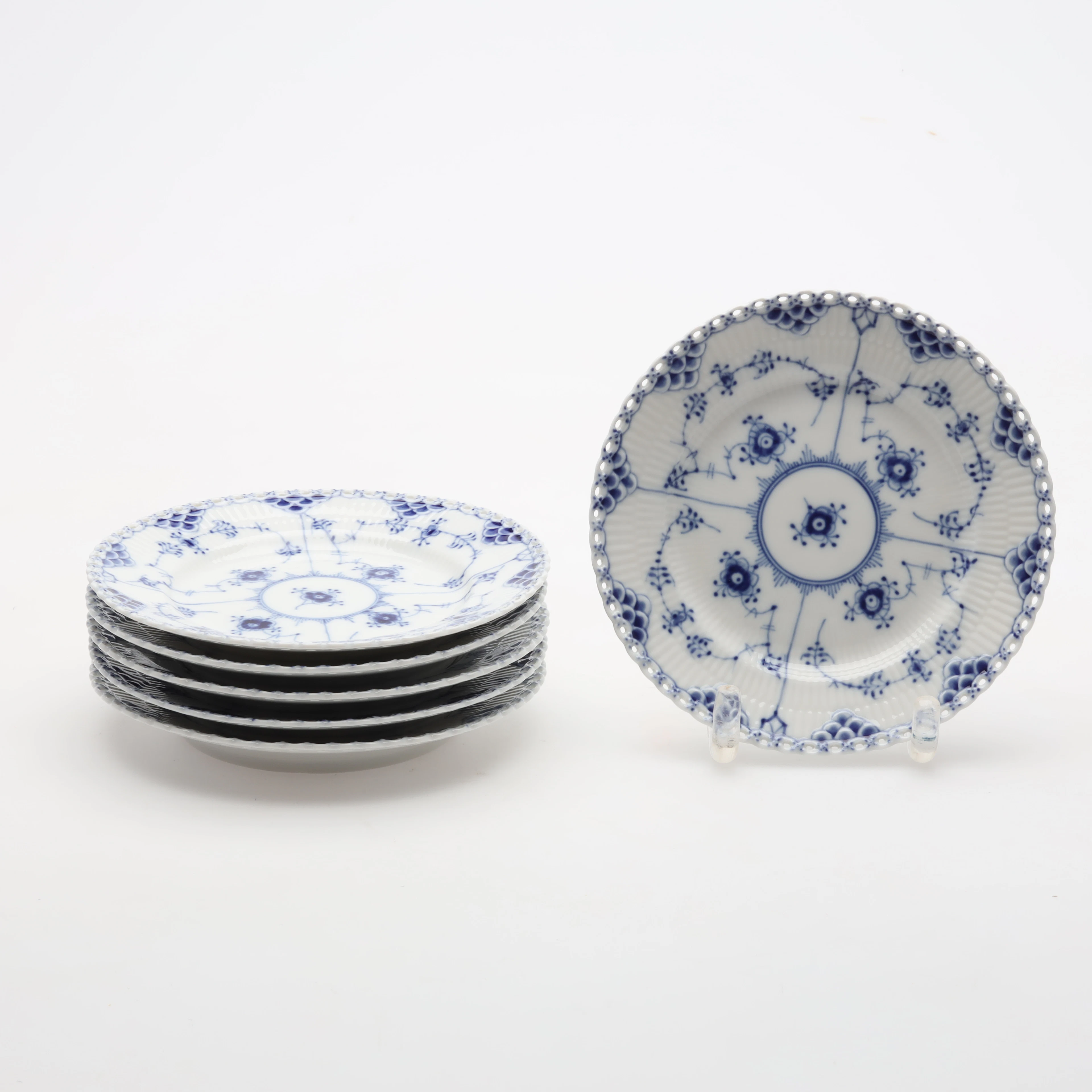 ASSIETTER 6 stycken, musselmalet, nr 1087, Royal Copenhagen, Danmark.