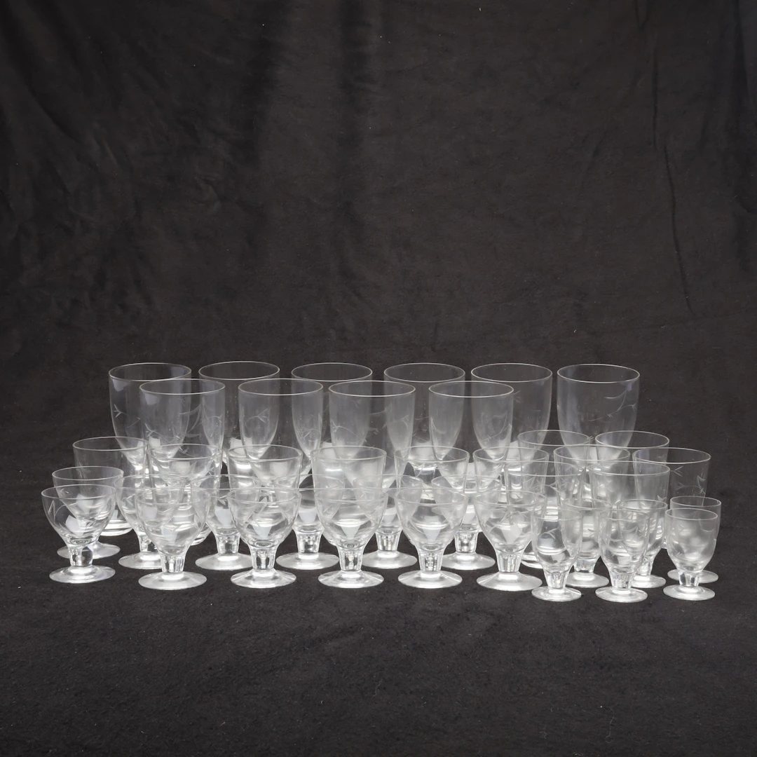 GLAS med etsad dekor 38 st.