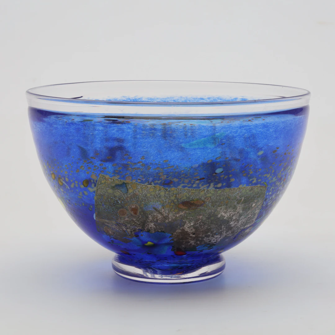 BERTIL VALLIEN. SKÅL "Satellite", glas, Kosta Boda, signerad.