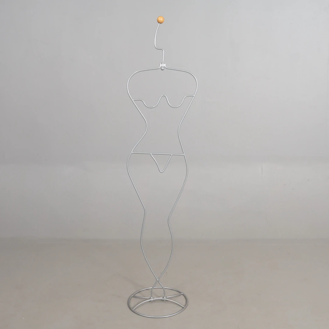EHLÉN JOHNSSON. Herrbetjänt, "Häpen" IKEA.