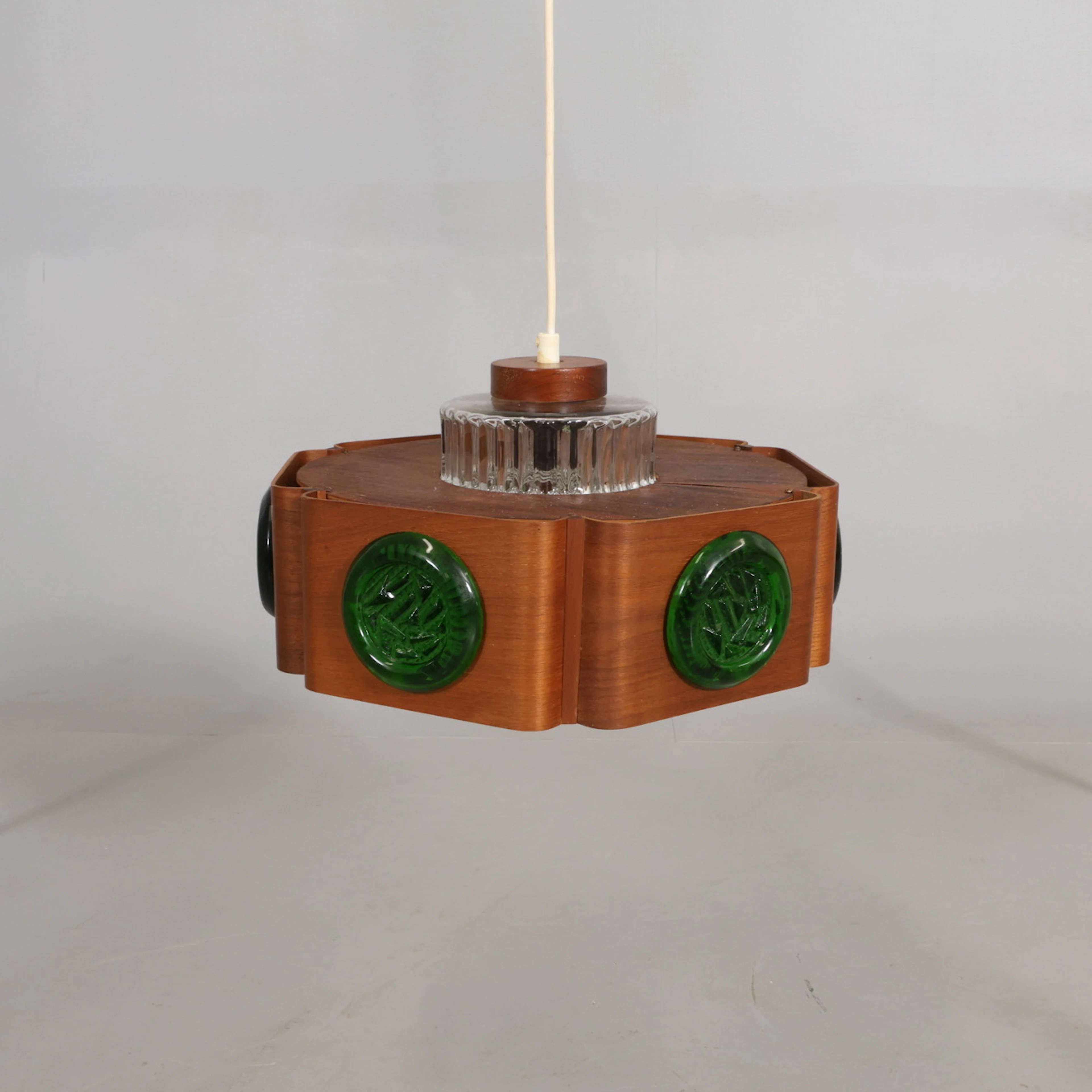 TAKLAMPA teak/glas omkring 60/70-tal.