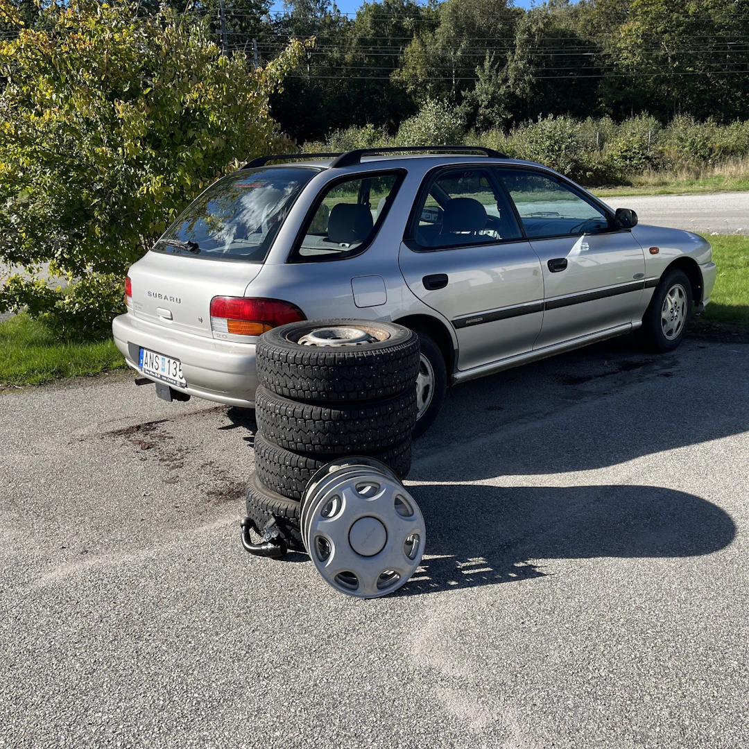 BIL Subaru Impreza automat bensin 1999.