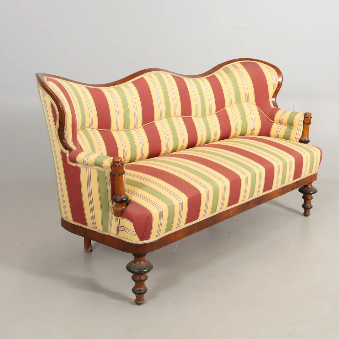 SALONGSSOFFA, nyrenässans, 1800/1900-tal.
