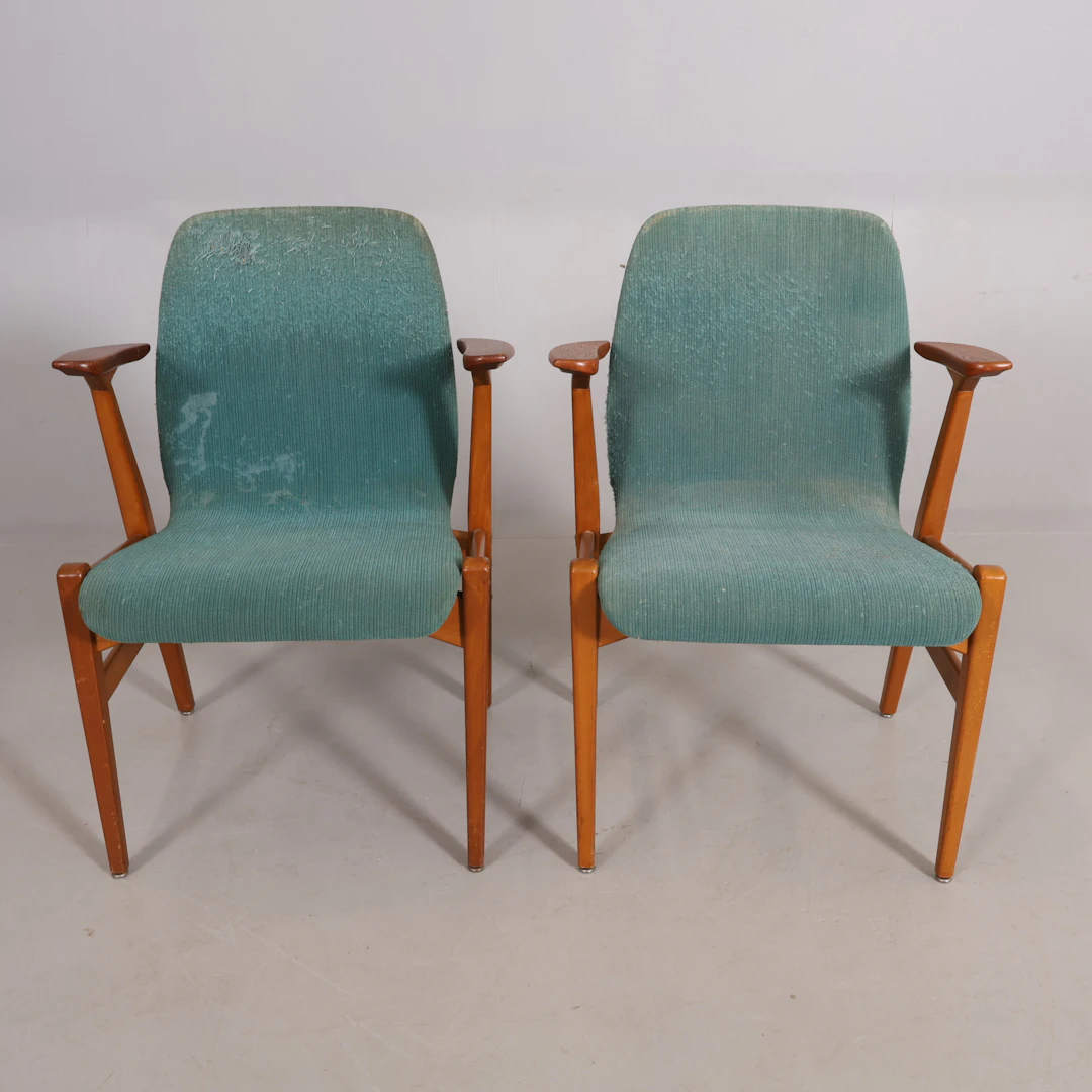 KARMSTOL AR 1 par teak, Svegards 1900-talets mitt.