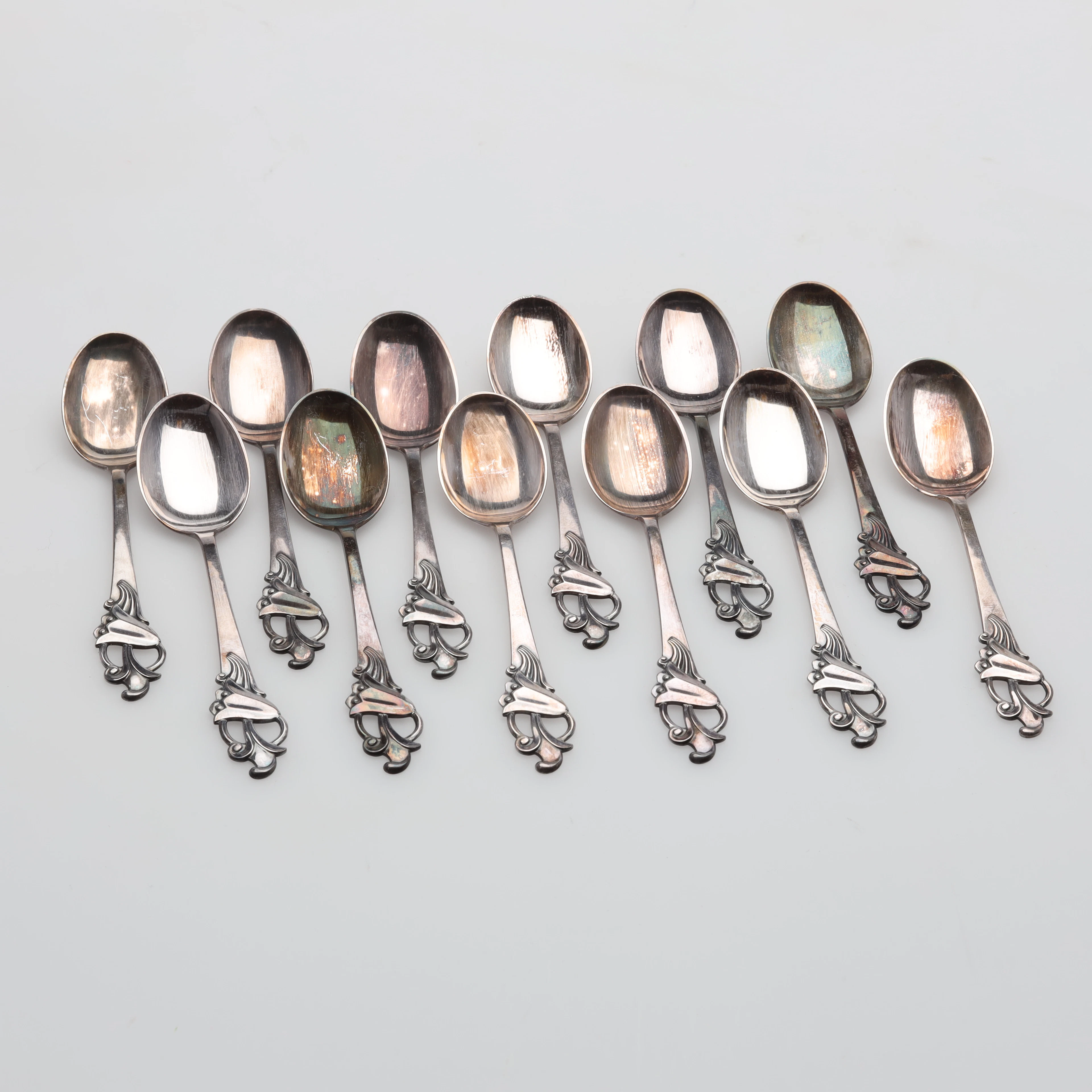 SKEDAR 14 stycken silver vikt ca 112,6 gram.