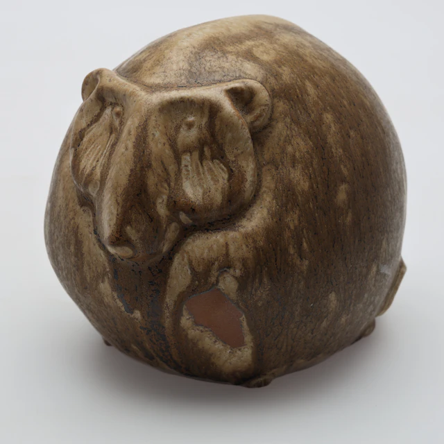 ÅKE HOLM. SKULPTUR, stengods. Signerad.