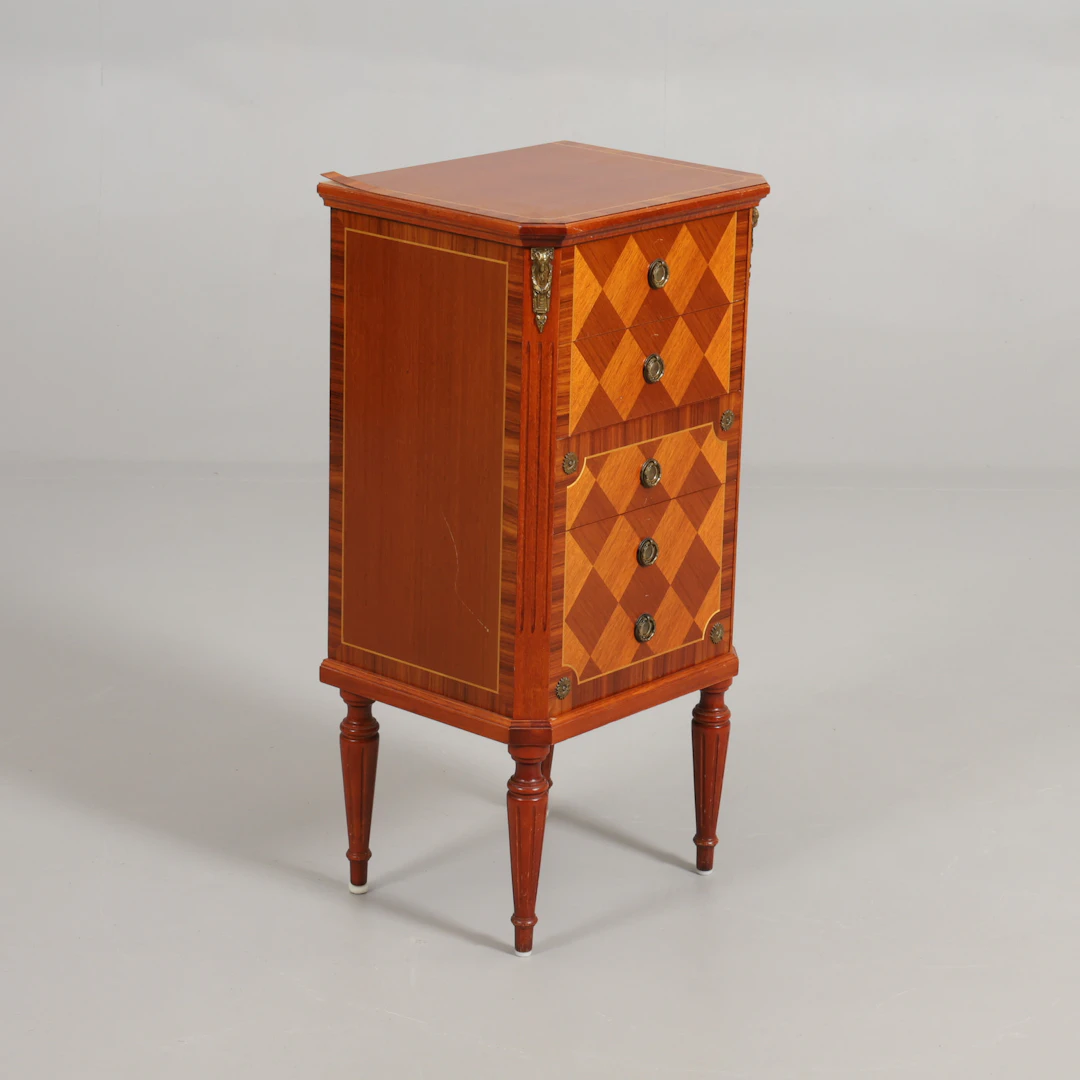 SÄNGSKÅP/ BYRÅ, gustaviansk stil, 1900-talets mitt.