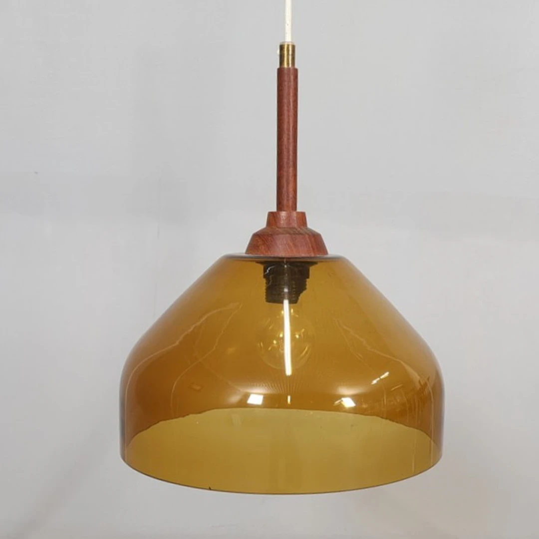 TAKLAMPA trä / glas 1900-talets mitt.