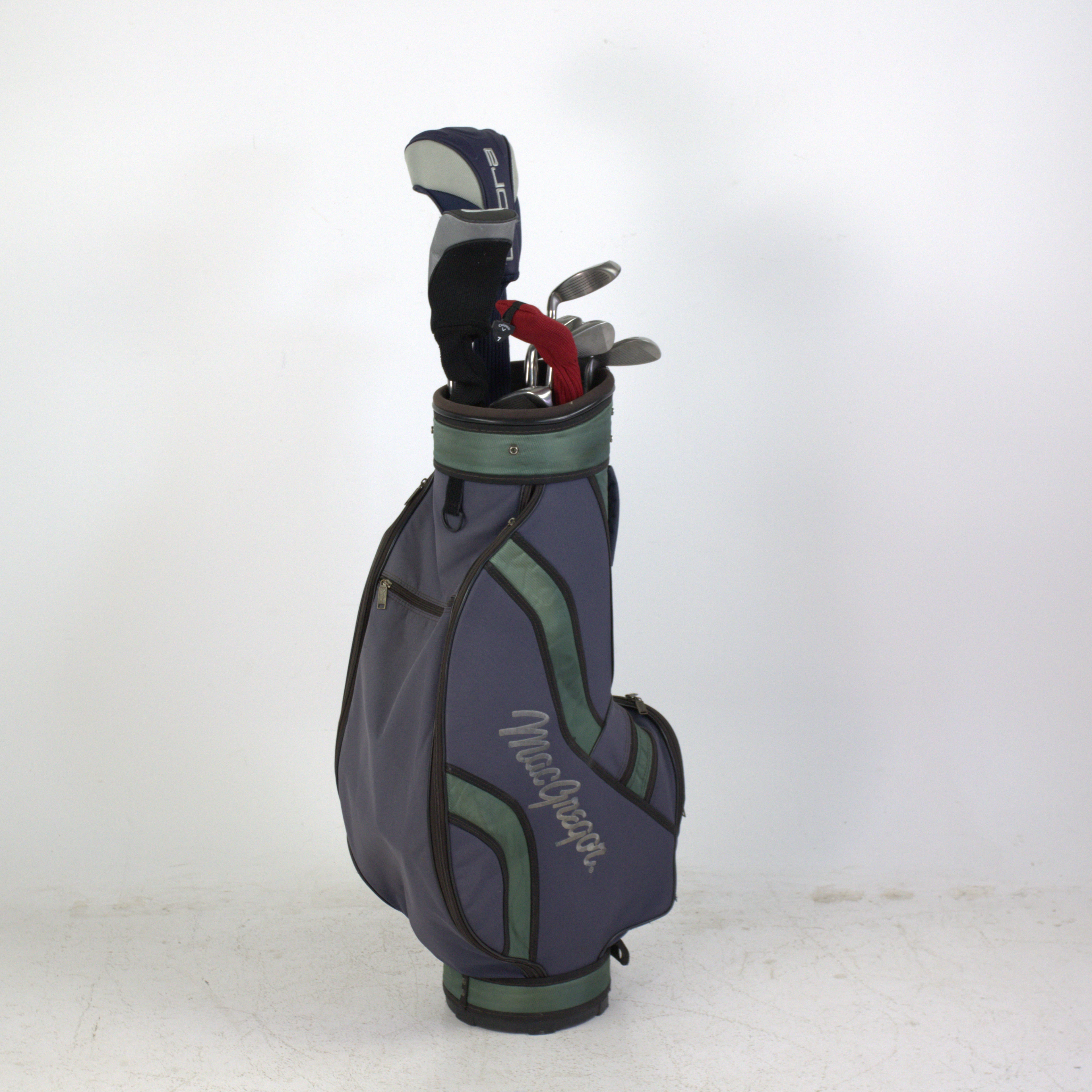 GOLFKLUBBOR med bag, dam, 10 st. Cobra, Callaway mm.