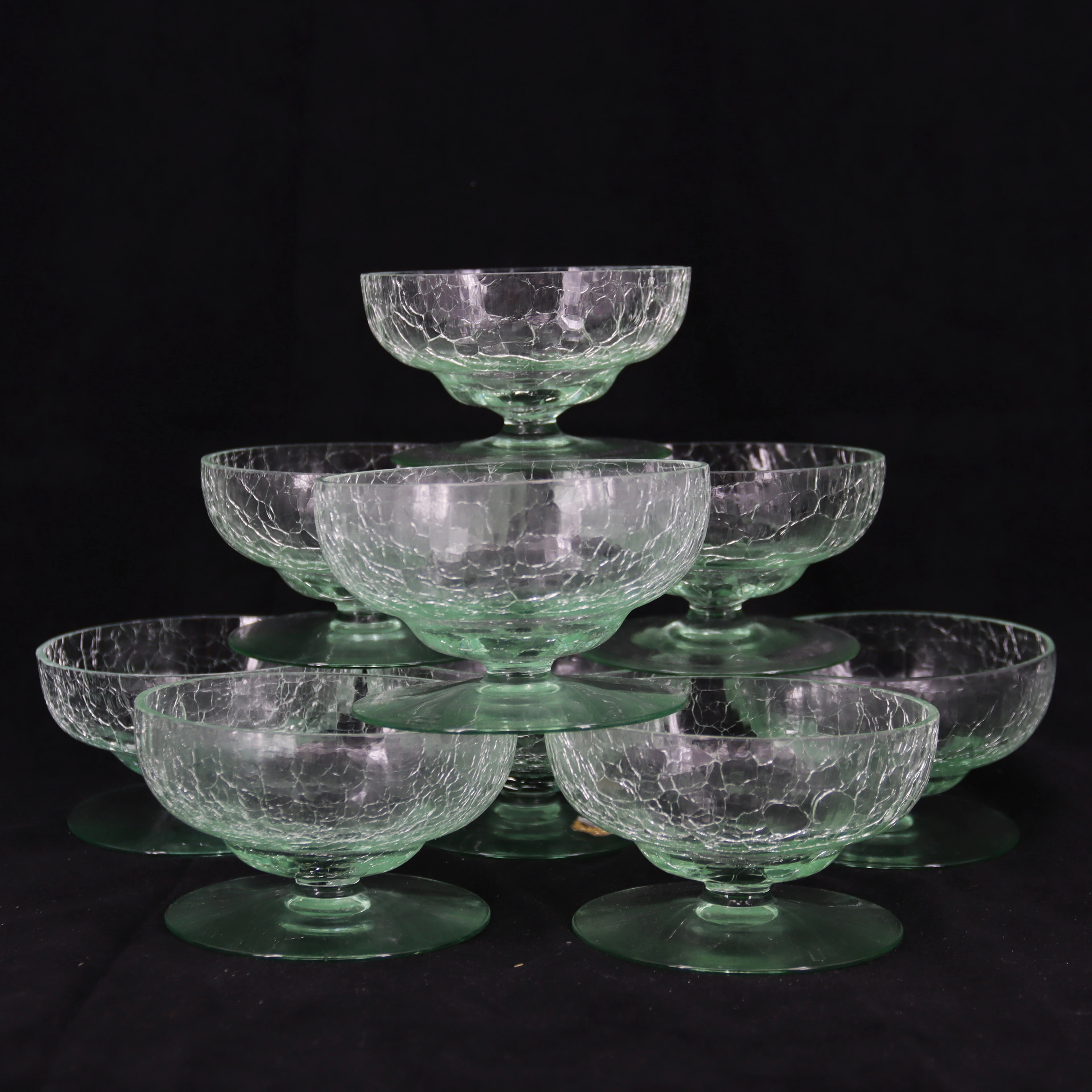 DESSERTSKÅLAR / COUPÉGLAS, 9 delar, gröntonat glas, Åfors glasbruk.