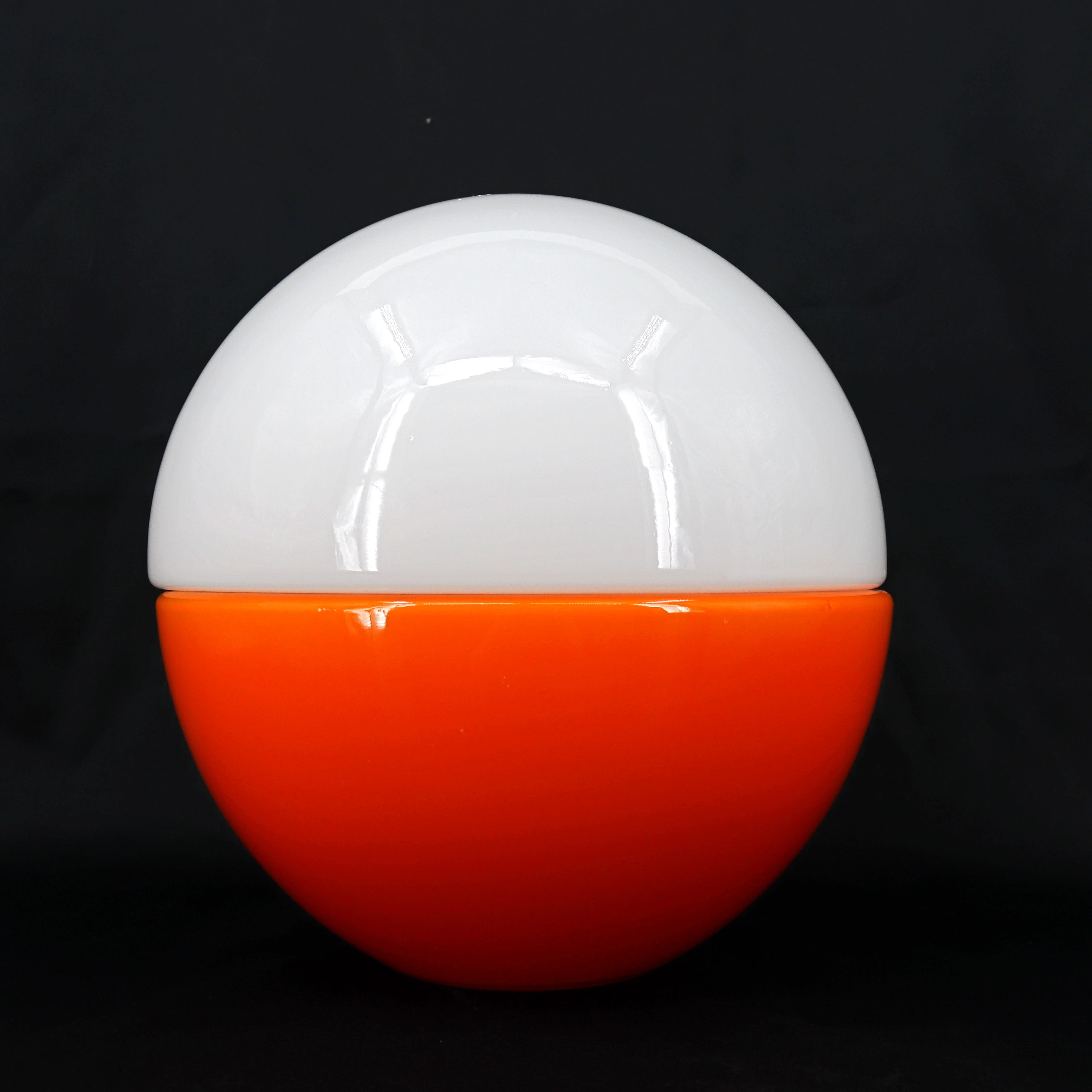 BORDSLAMPA, klotform, två delad, underdel av orange glas överdel av