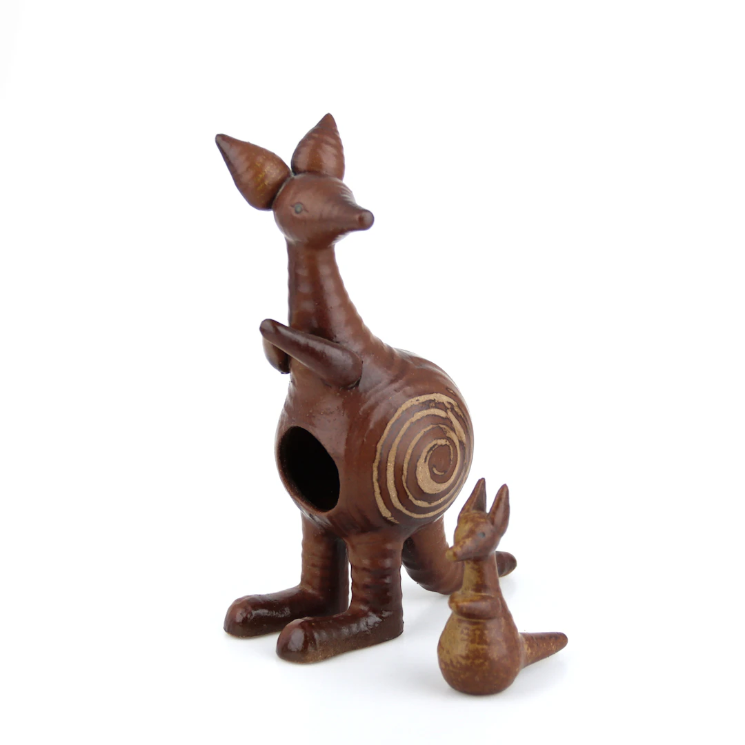 LISA LARSON. Figurin, 2 st, "Känguru", ur serien Stora Zoo, glaserat