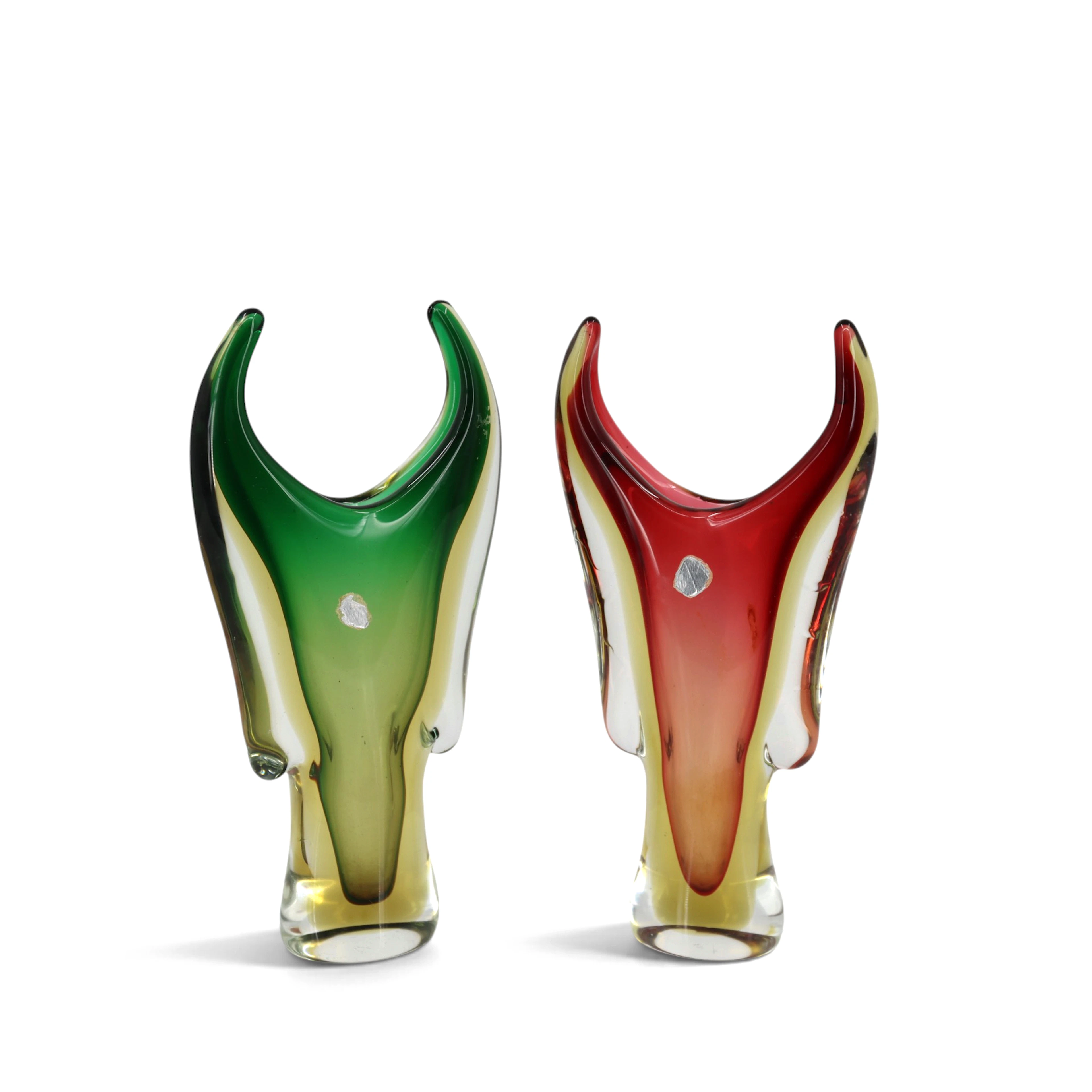 FLAVIO POLI. Vaser, 2 st, flerfärgat glas, sommerso, Murano, Italien, 1900-tal.
