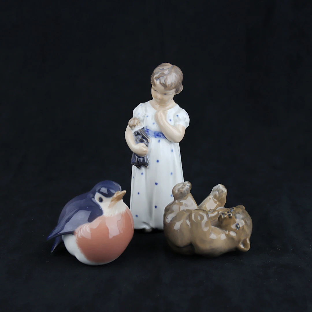 FIGURINER, 3 st. porslin, Royal Copenhagen, Danmark.