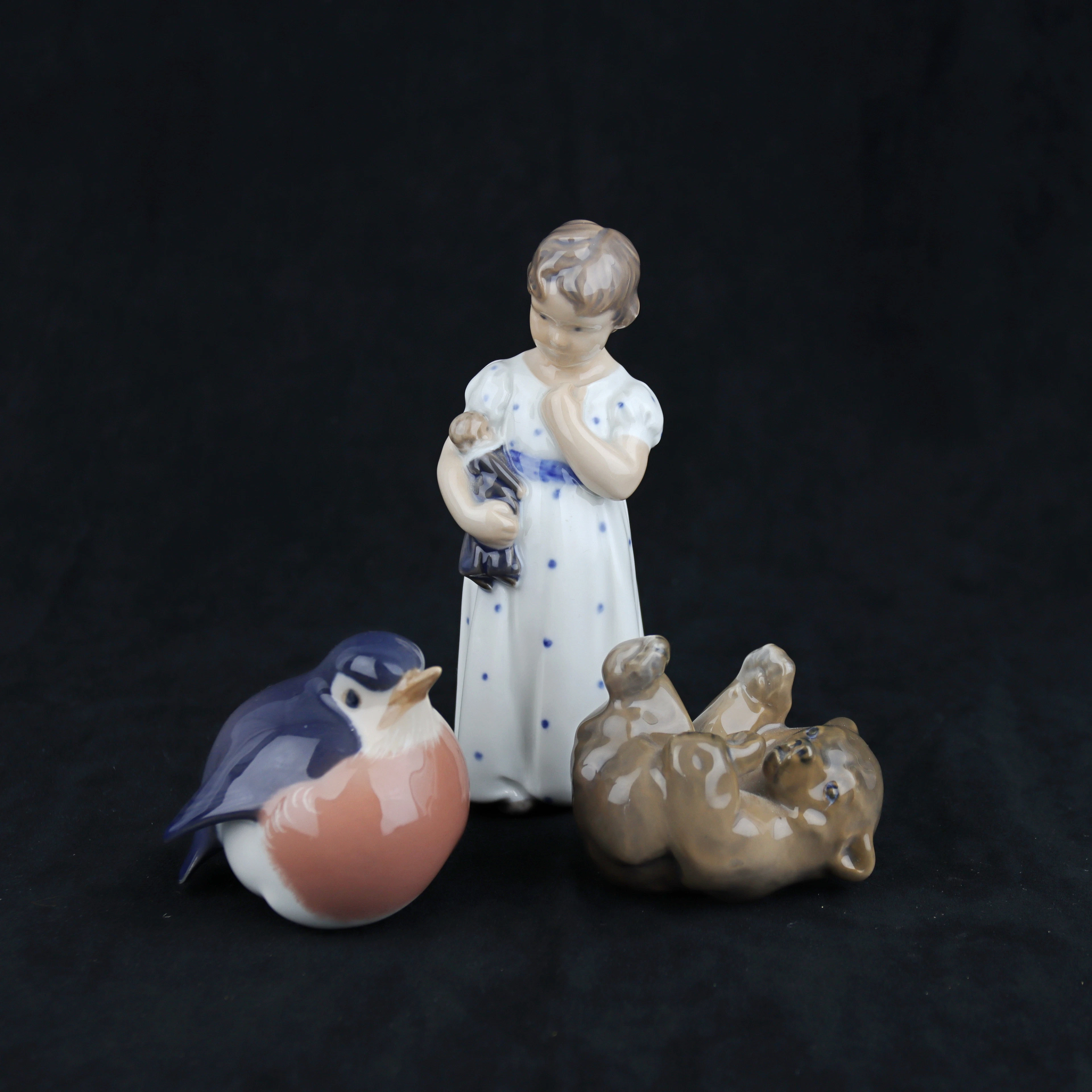 FIGURINER, 3 st. porslin, Royal Copenhagen, Danmark.