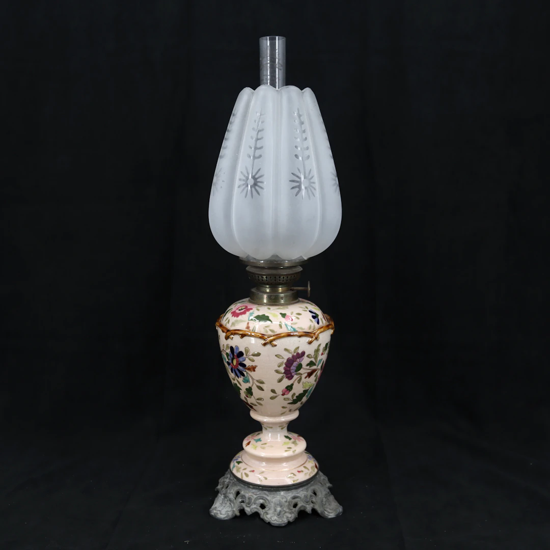 BORDSFOTOGENLAMPA, fot av metall, behållare av glas resp porslin
