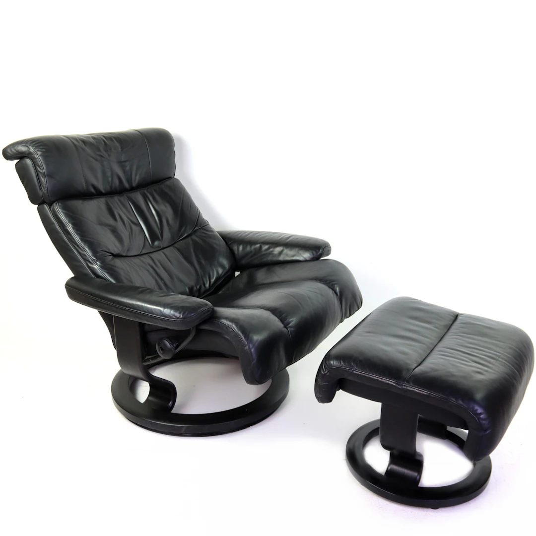 FÅTÖLJ och FOTPALL, "Stressless", snurr- & ställbar, svart skinn