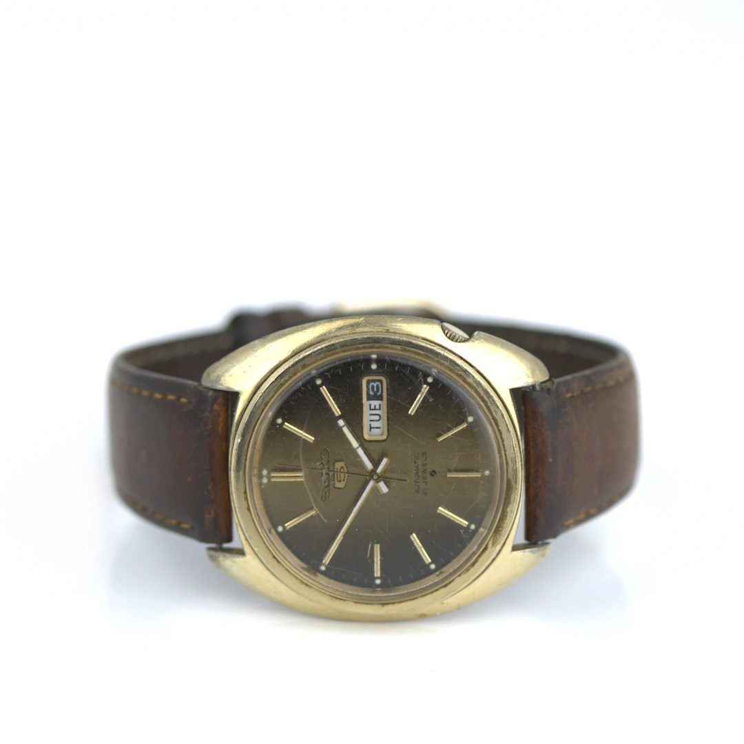 SEIKO. Armbandsur, herr, brun urtavla, stål, automatic, infälld krona