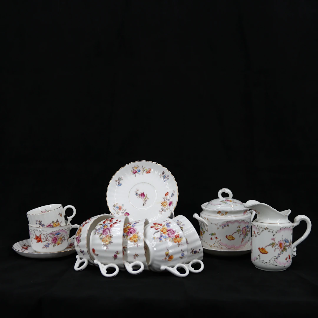 TE-& KAFFESERVIS, 19 delar, porslin, Rörstrand 1900-tal.