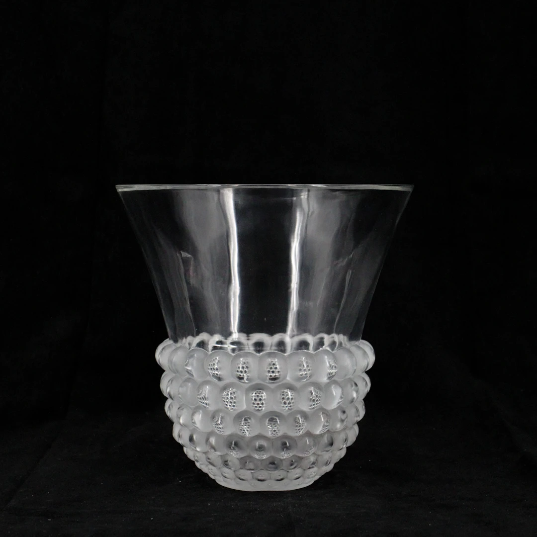 RENÉ LALIQUE. Vas, "Graines", glas, Lalique, signerad, France.