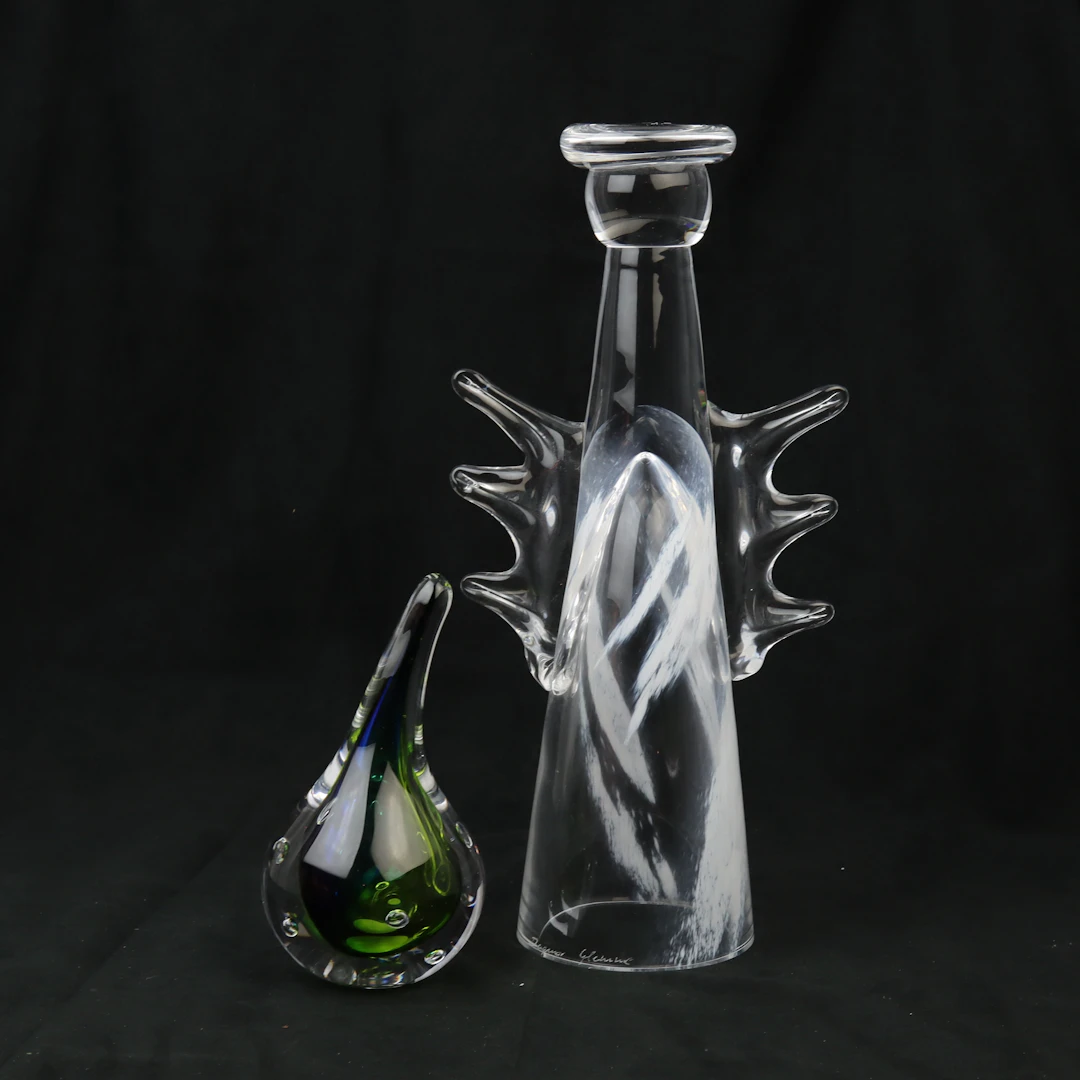 DAGMAR GLEMME. Skulptur och/eller vas av klarglas + flerfärgad glasskulptur