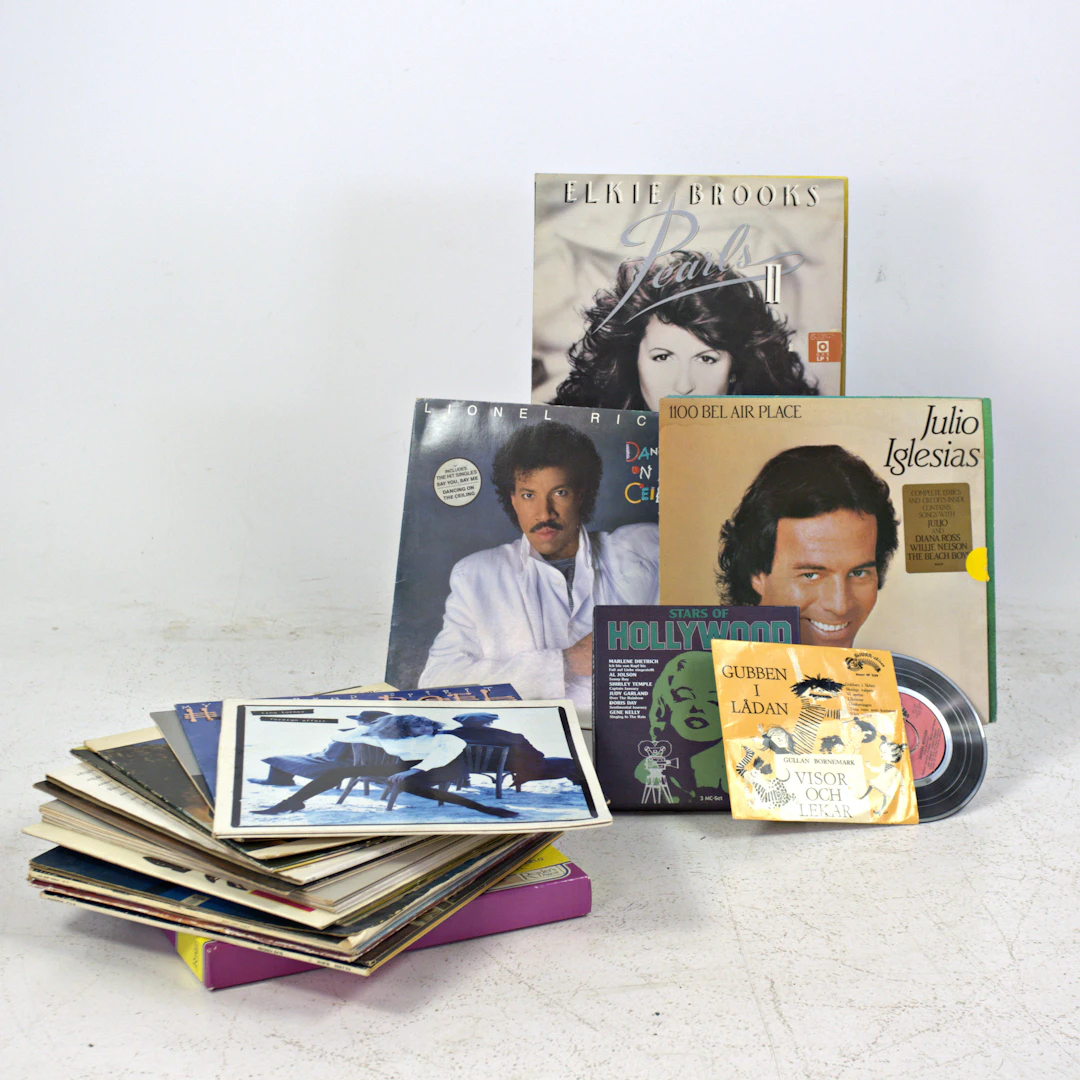 PARTI VINYLSKIVOR, Svenskt och utländskt, ca 30 st.