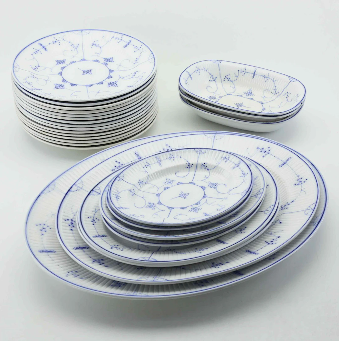MATSERVIS, 28 delar, "Dresden" Villeroy & Bosch, 1900-tal.