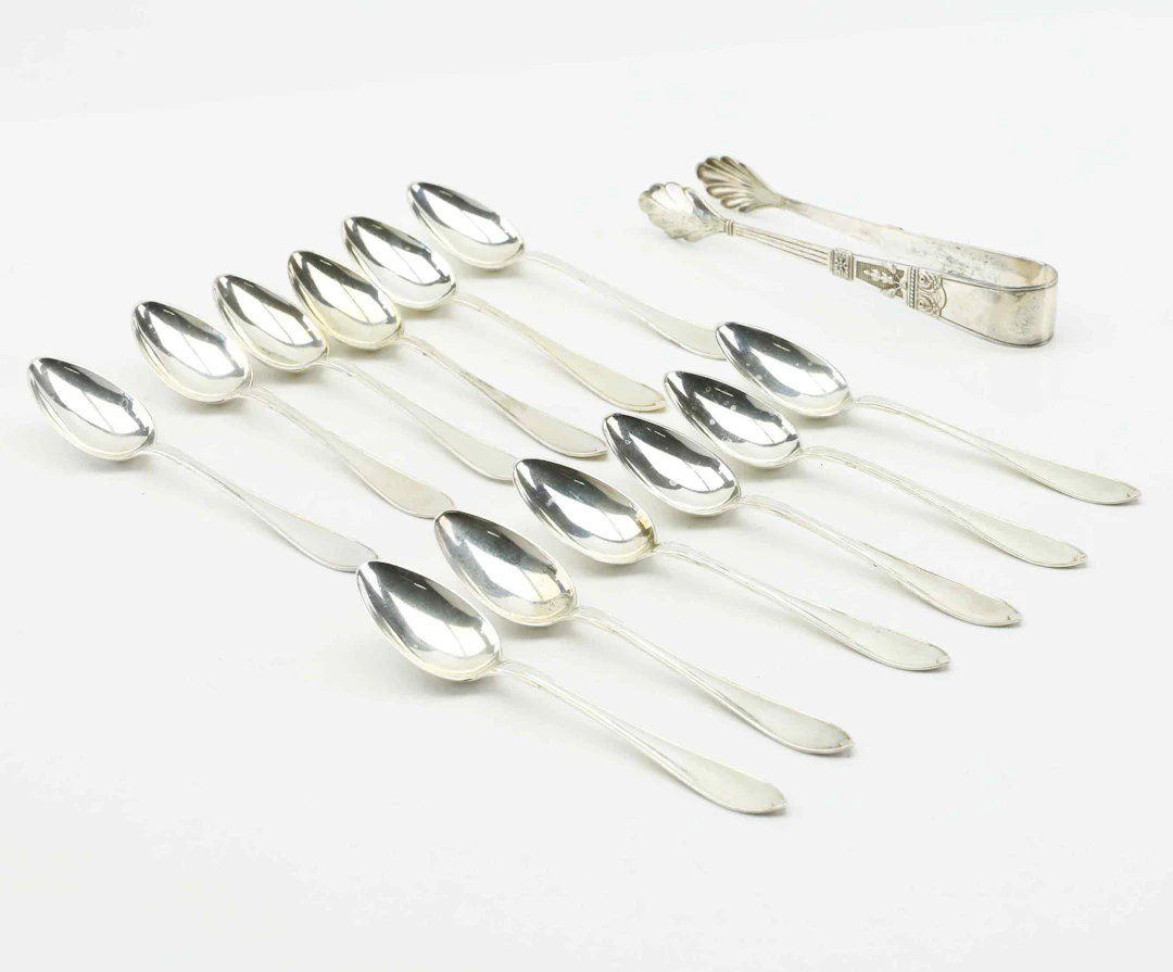 KAFFESKEDAR & TÅNG, modell svensk spets, silver, 1900-tal.