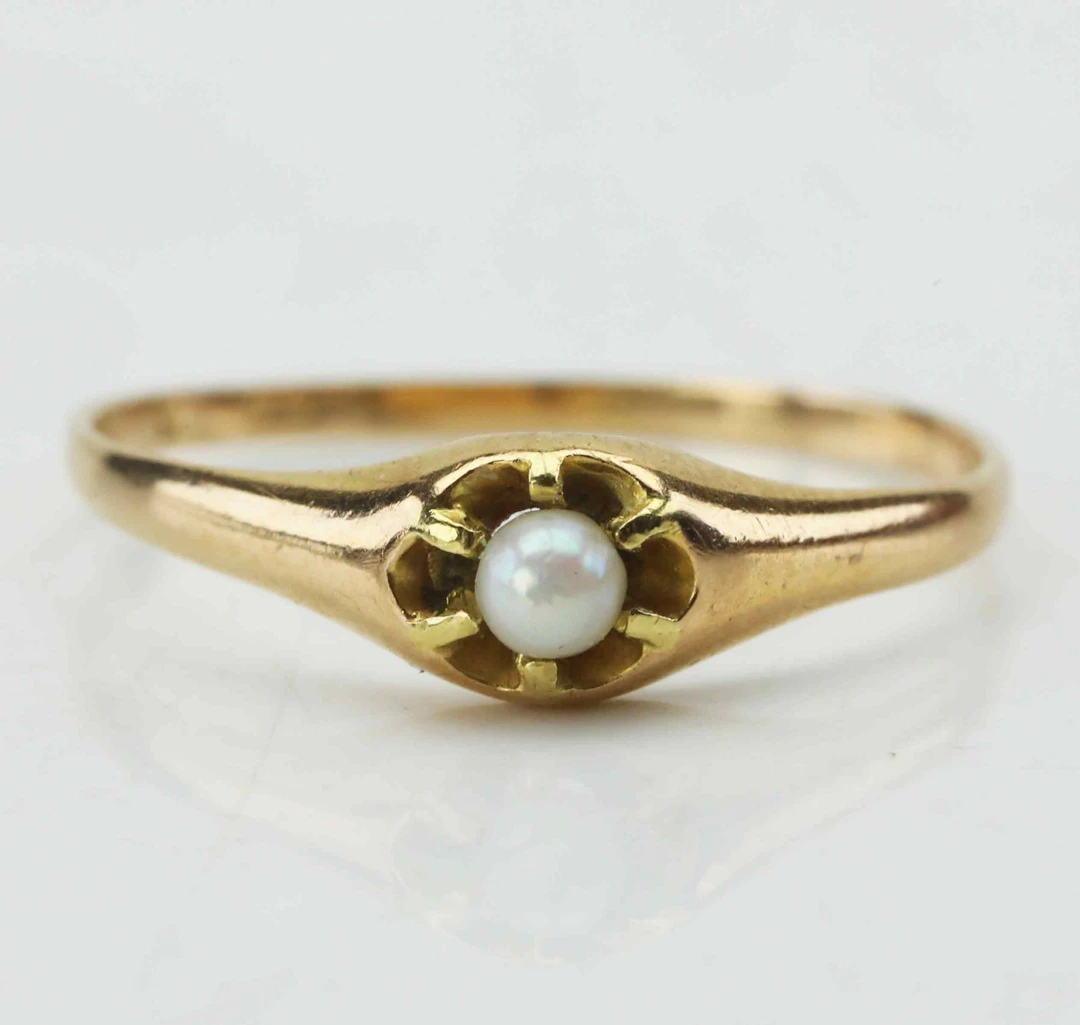 RING, Guld 18K, pärla, 1900-tal.