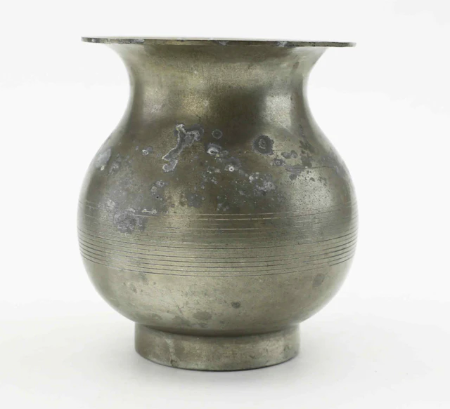 ILS FOUGSTEDT. vas, Svenskt tenn, Fabriksaktiebolaget Kronsilver
