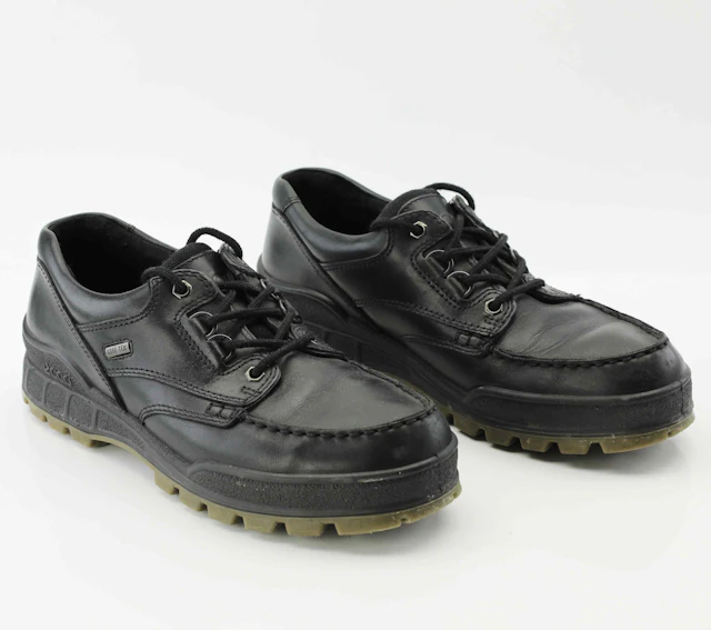 SKOR, herr, stl 43, skinn, ECCO, 2000-tal.