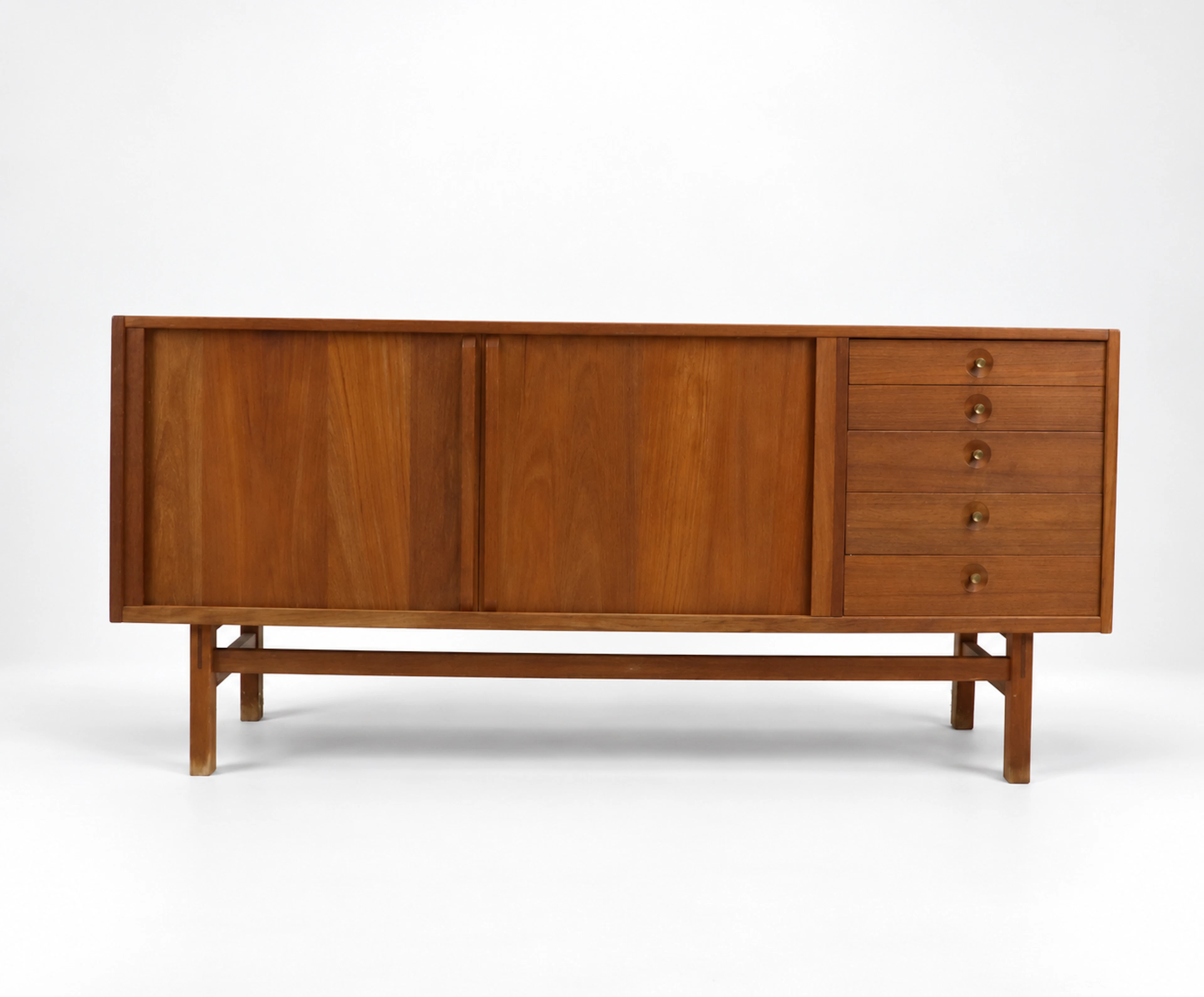 ILS JONSSON. sideboard, "Oden", Troeds, Bra Bohag.